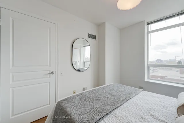 Additional property image - 140 Bathurst St Unit 703