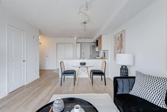 Additional property image - 140 Bathurst St Unit 703