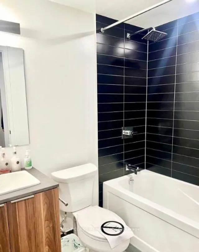 Additional property image - 501 Yonge St Unit 4302