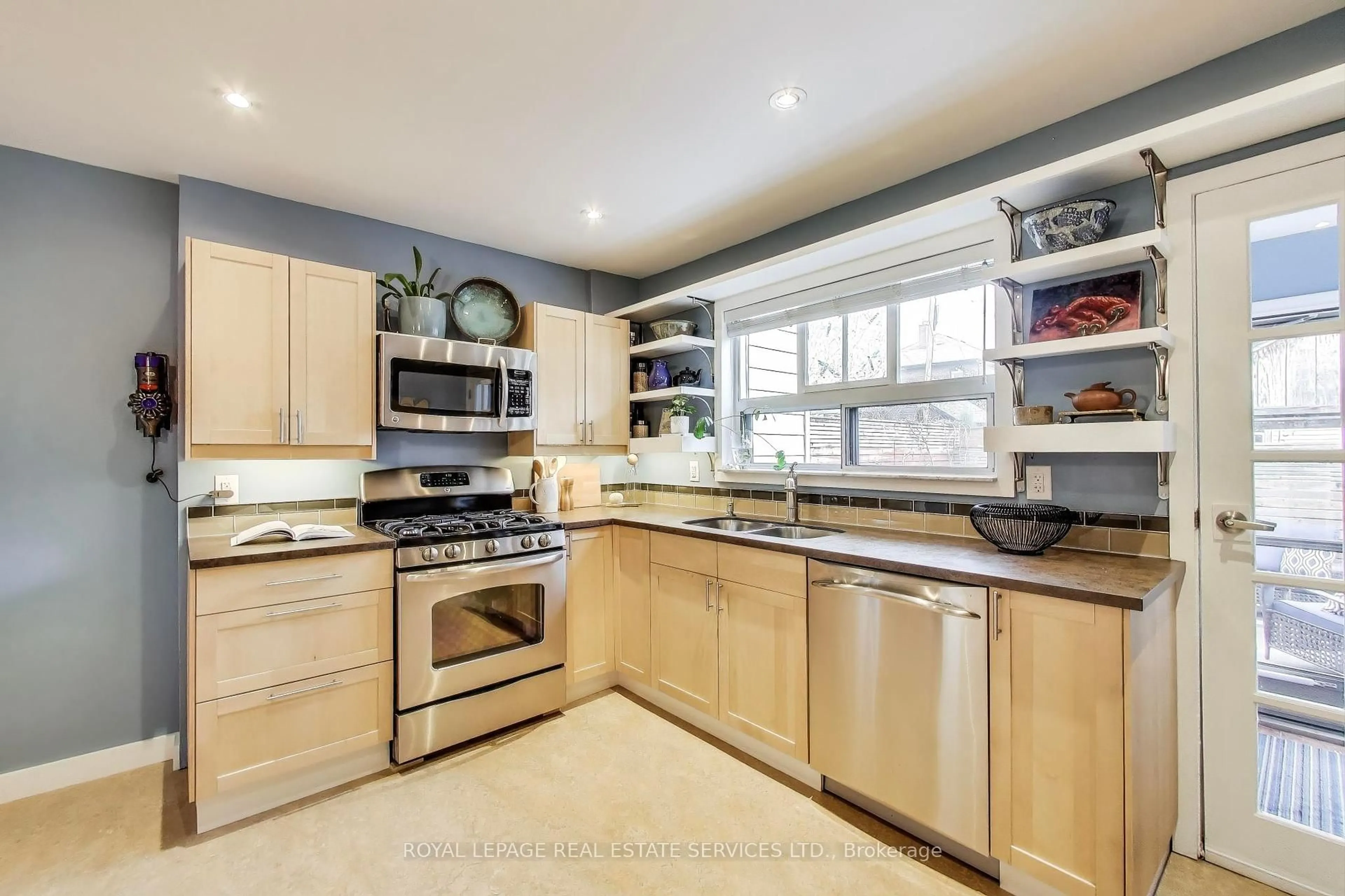 Contemporary kitchen, unknown for 99 Winnett Ave, Toronto Ontario M6C 3L4
