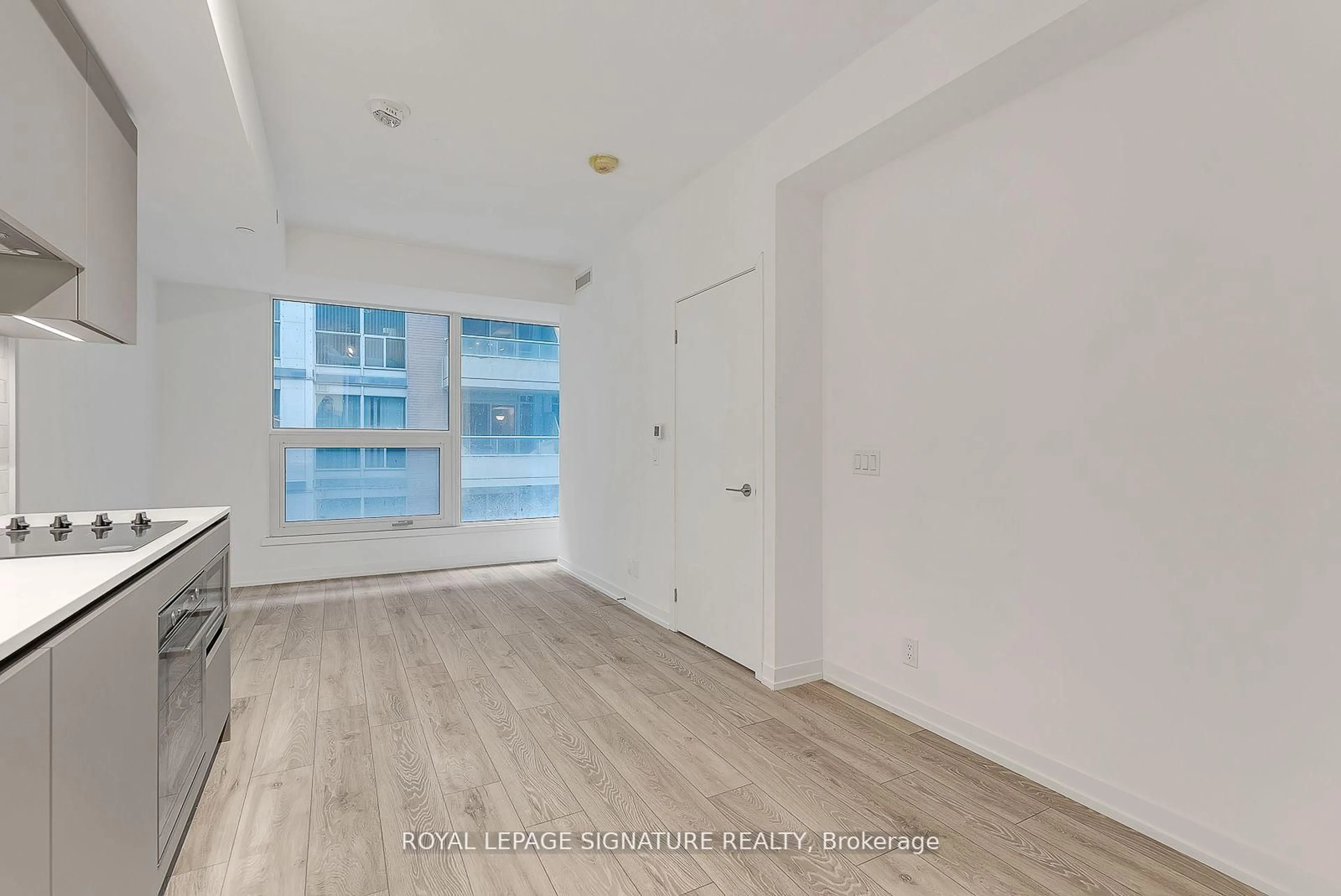 A pic of a room for 55 Mercer St #521, Toronto Ontario M5V 0W4