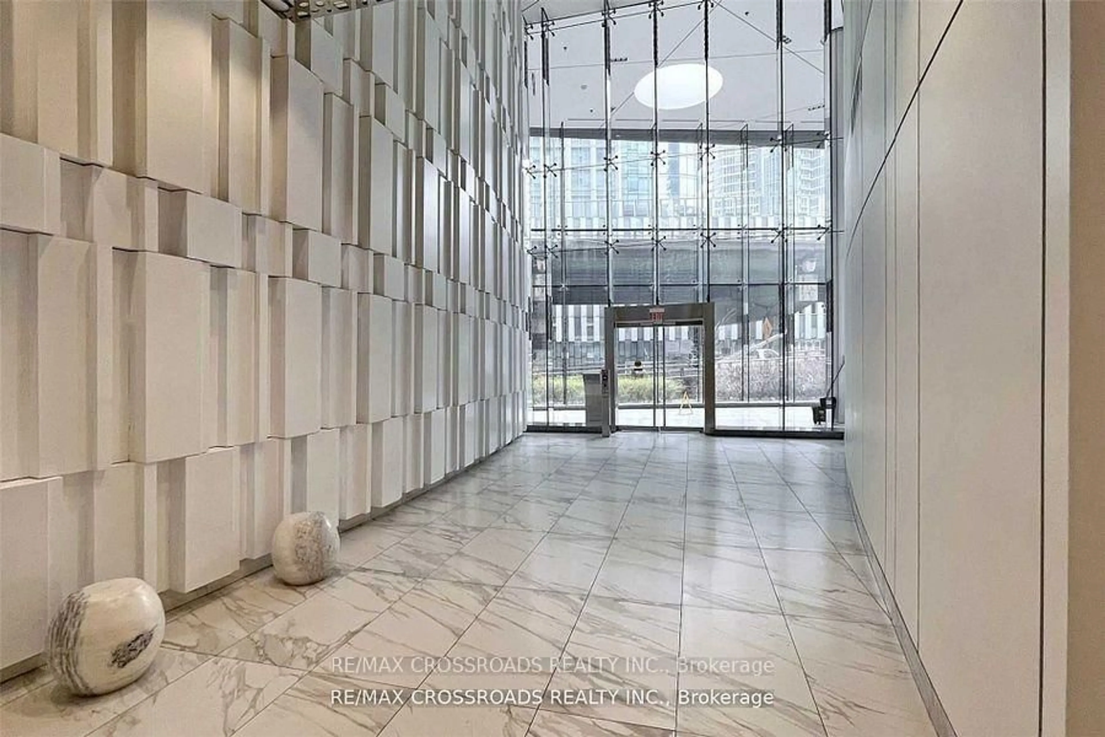 Indoor foyer for 12 York St #2709, Toronto Ontario M5J 0A9