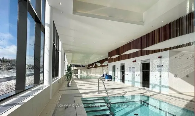 Additional property image - 95 Mcmahon Dr Unit 1607