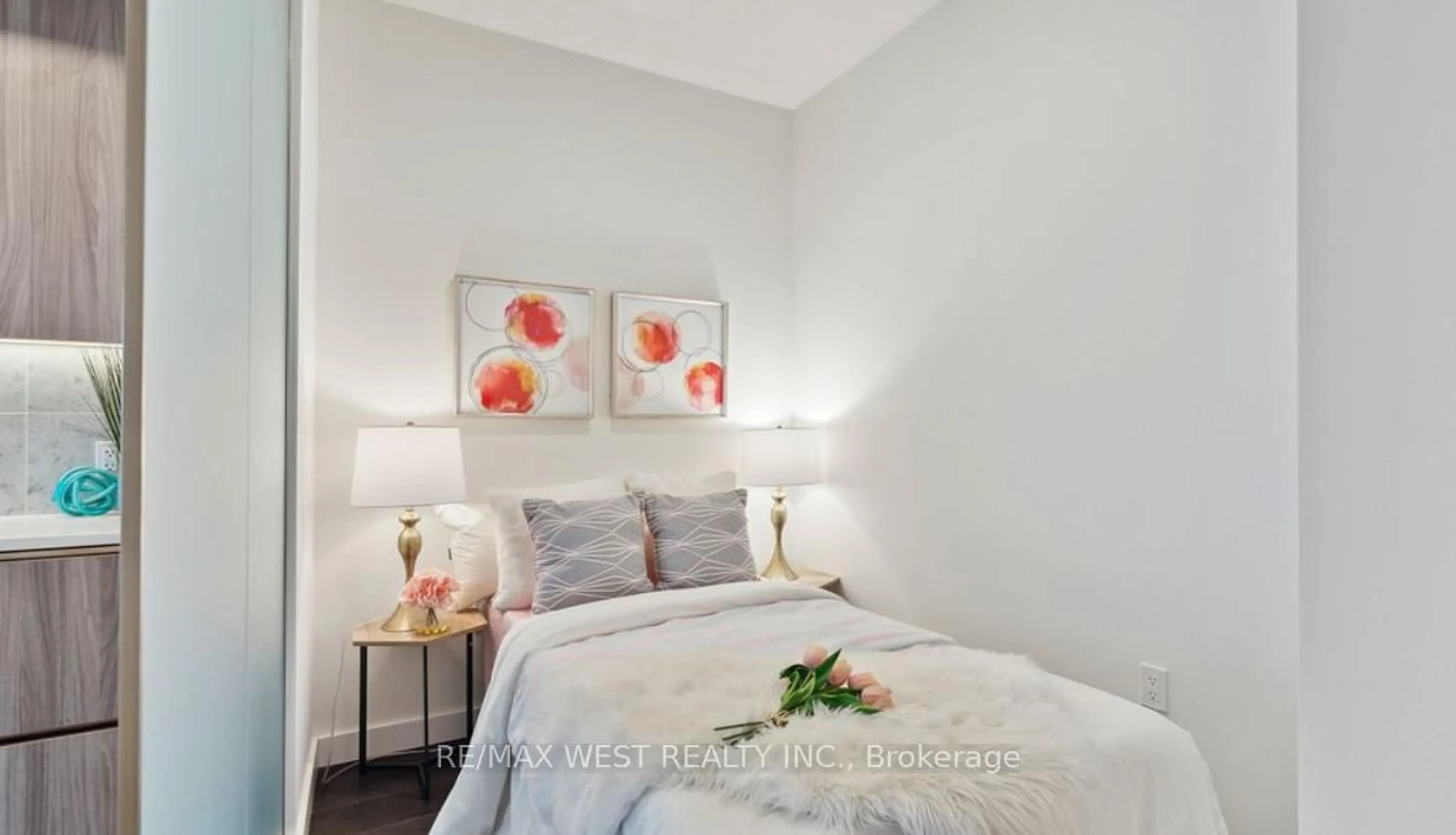 Bedroom with bed, unknown for 95 Mcmahon Dr #1607, Toronto Ontario M2K 0E4
