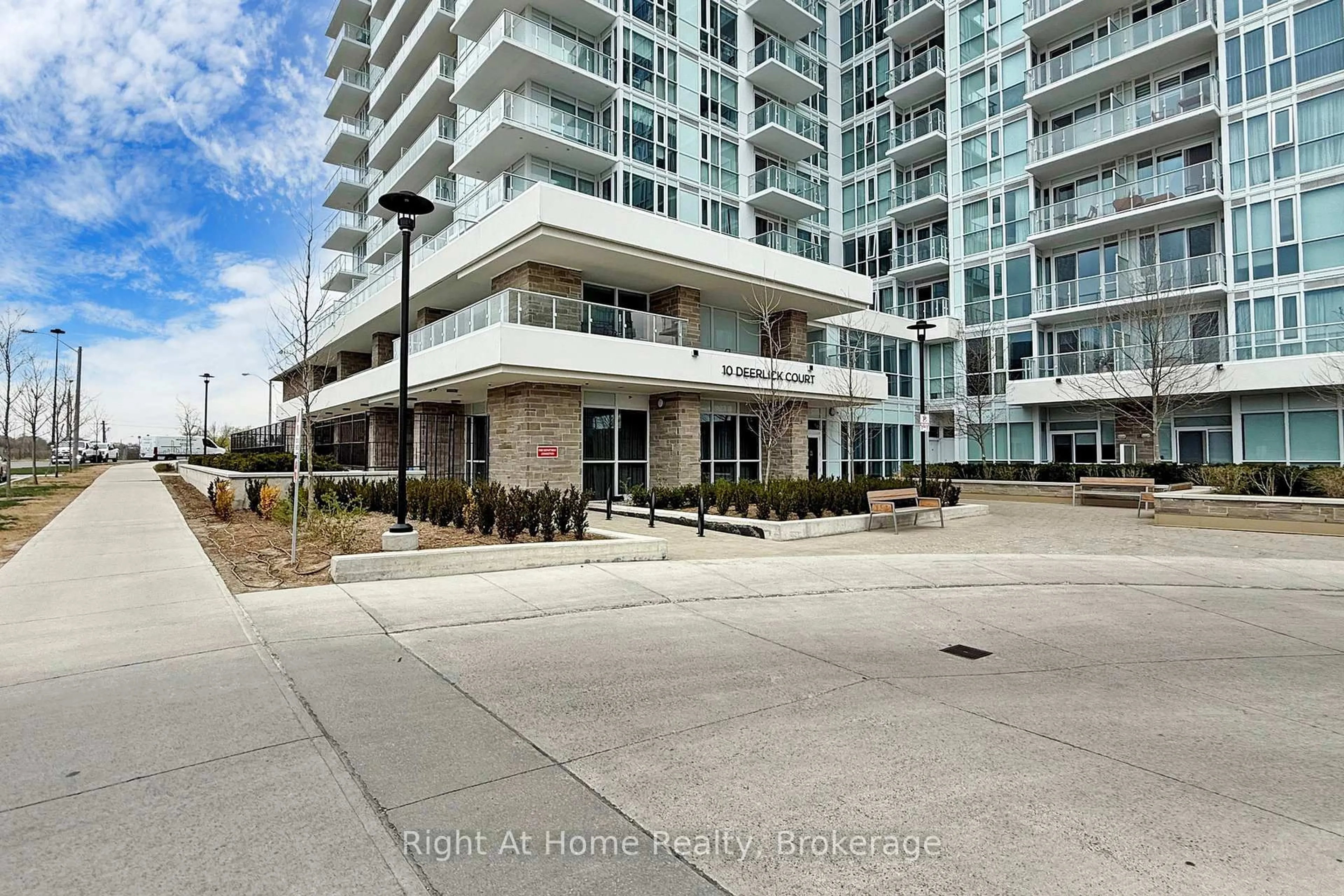 Unknown for 10 Deerlick Crt #2208, Toronto Ontario M3A 0A7