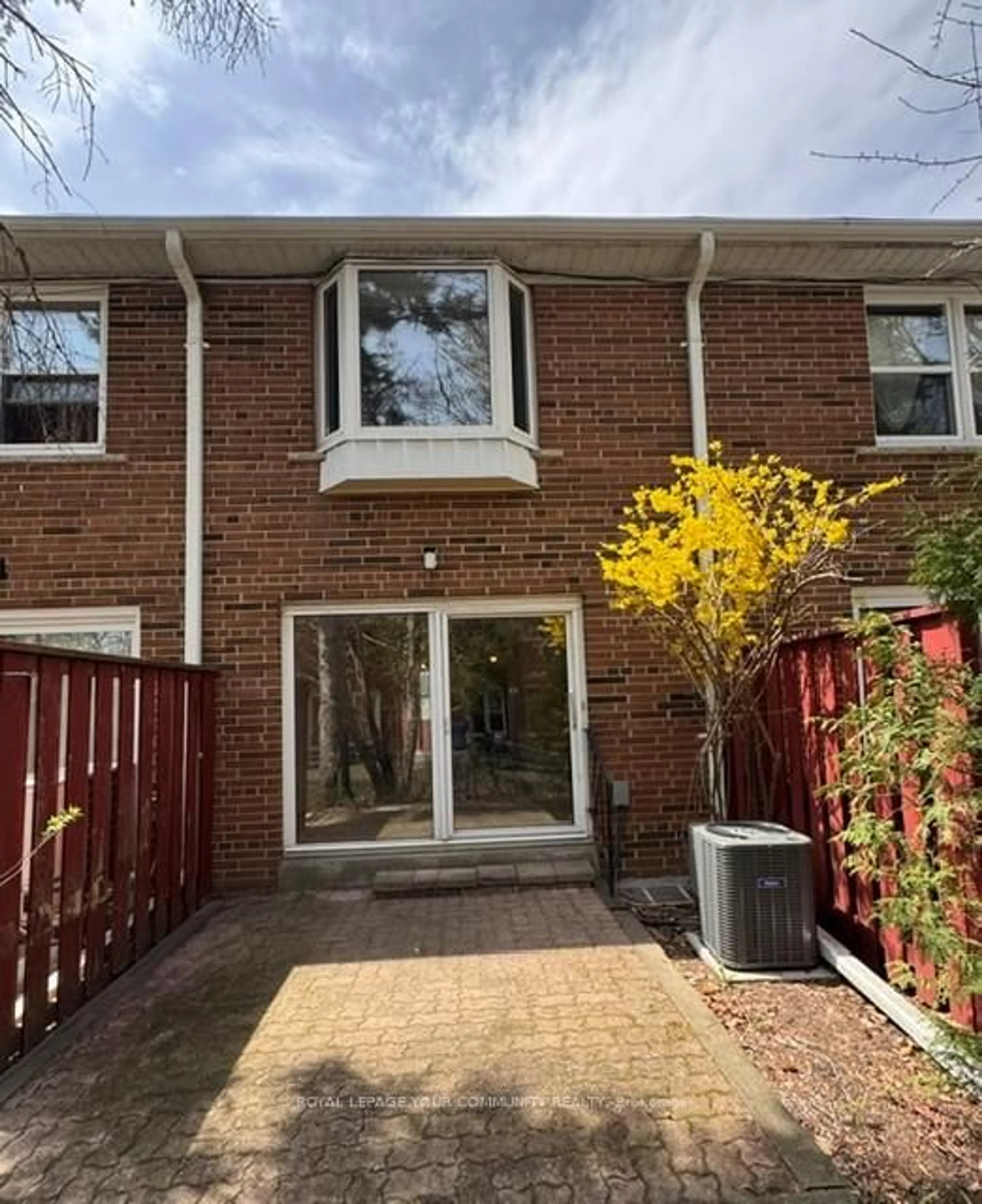 Home with brick exterior material, street for 537 Steeles Ave #3, Toronto Ontario M2M 3Y1