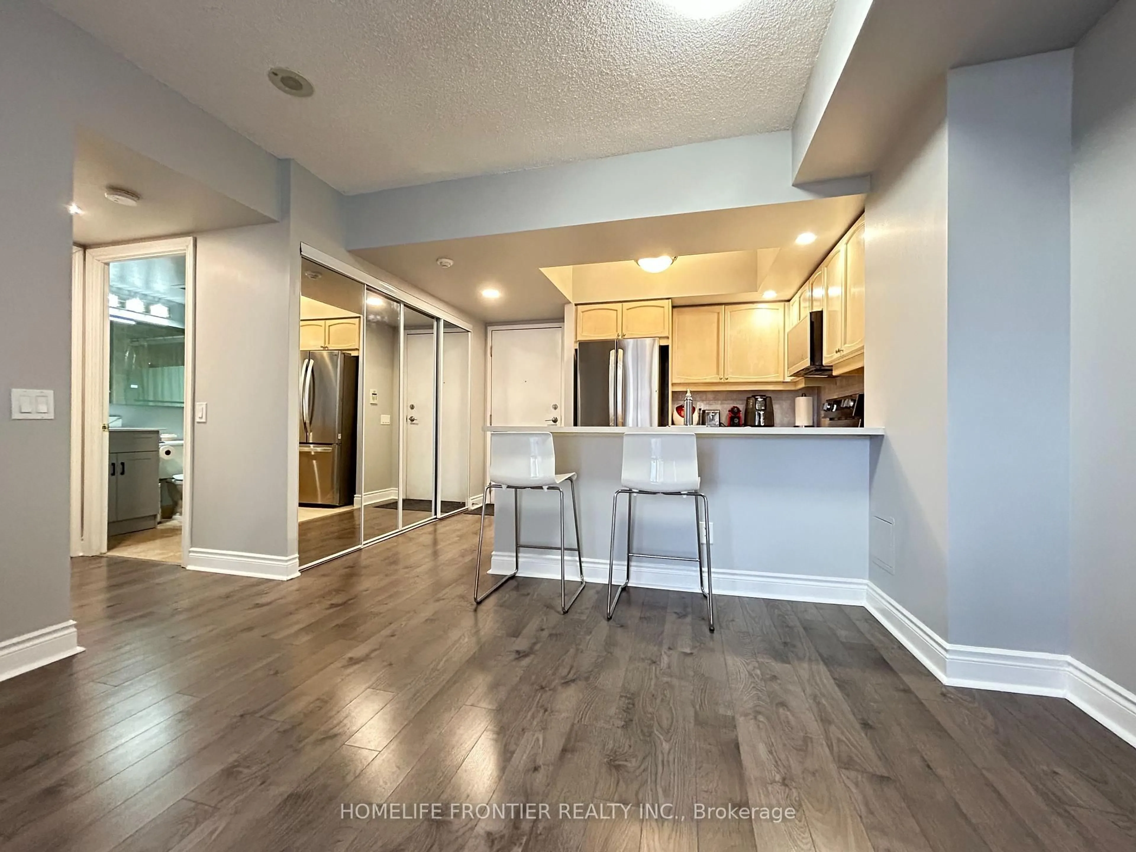 Open concept kitchen, unknown for 15 Northtown Way #2217, Toronto Ontario M2N 7A2