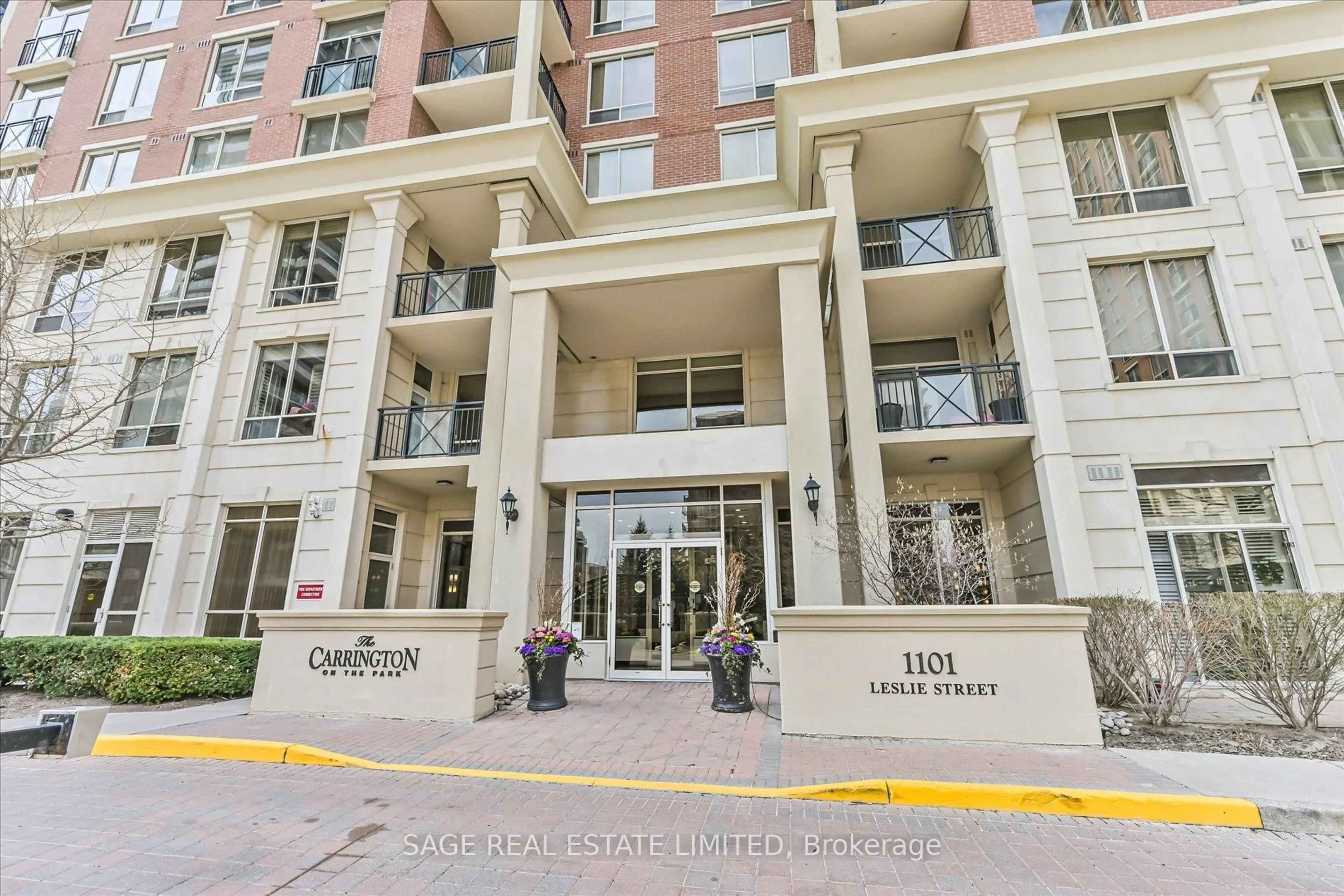 Indoor foyer for 1101 Leslie St #PH2102, Toronto Ontario M3C 4G3