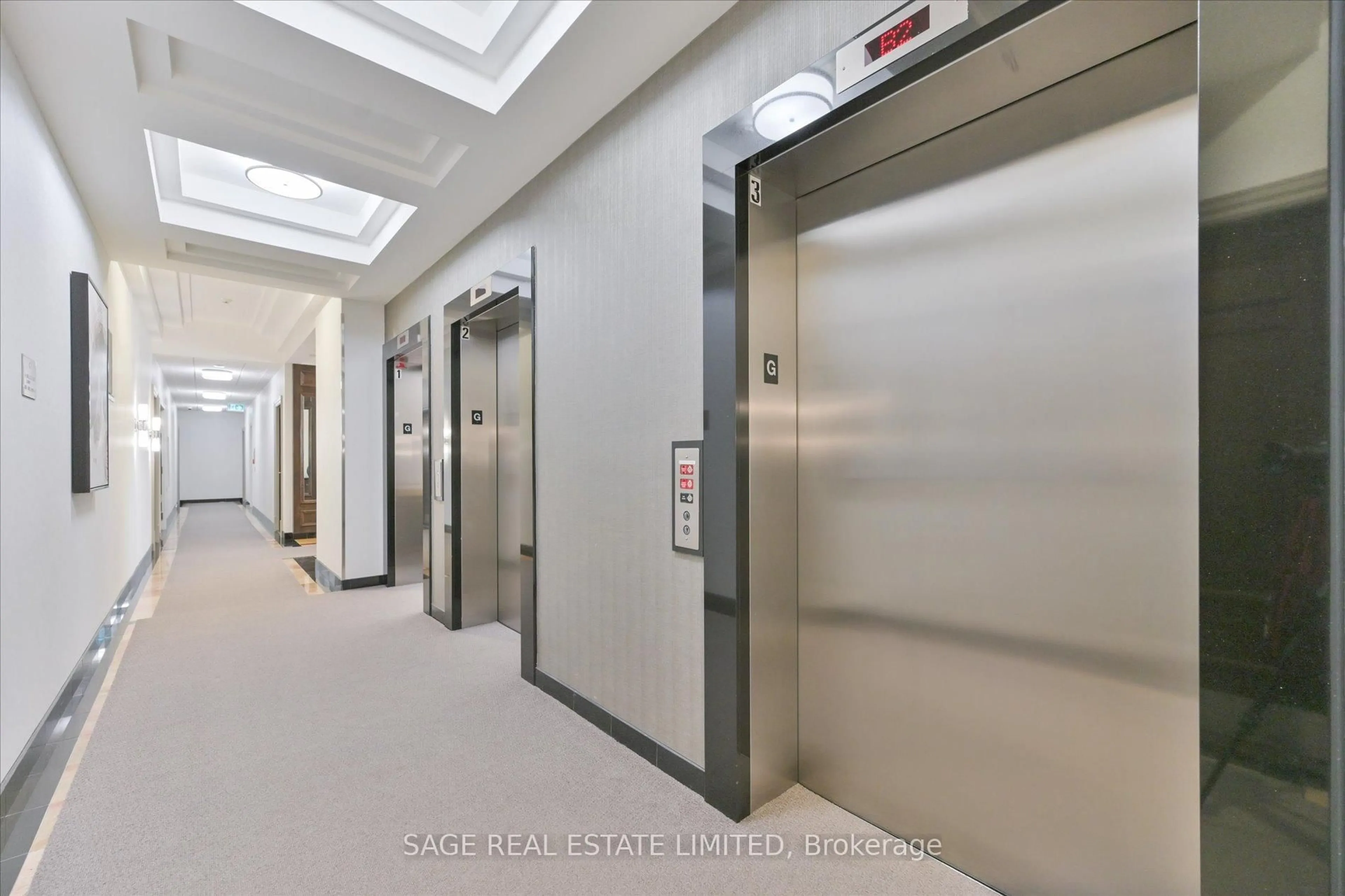 Indoor foyer for 1101 Leslie St #PH2102, Toronto Ontario M3C 4G3