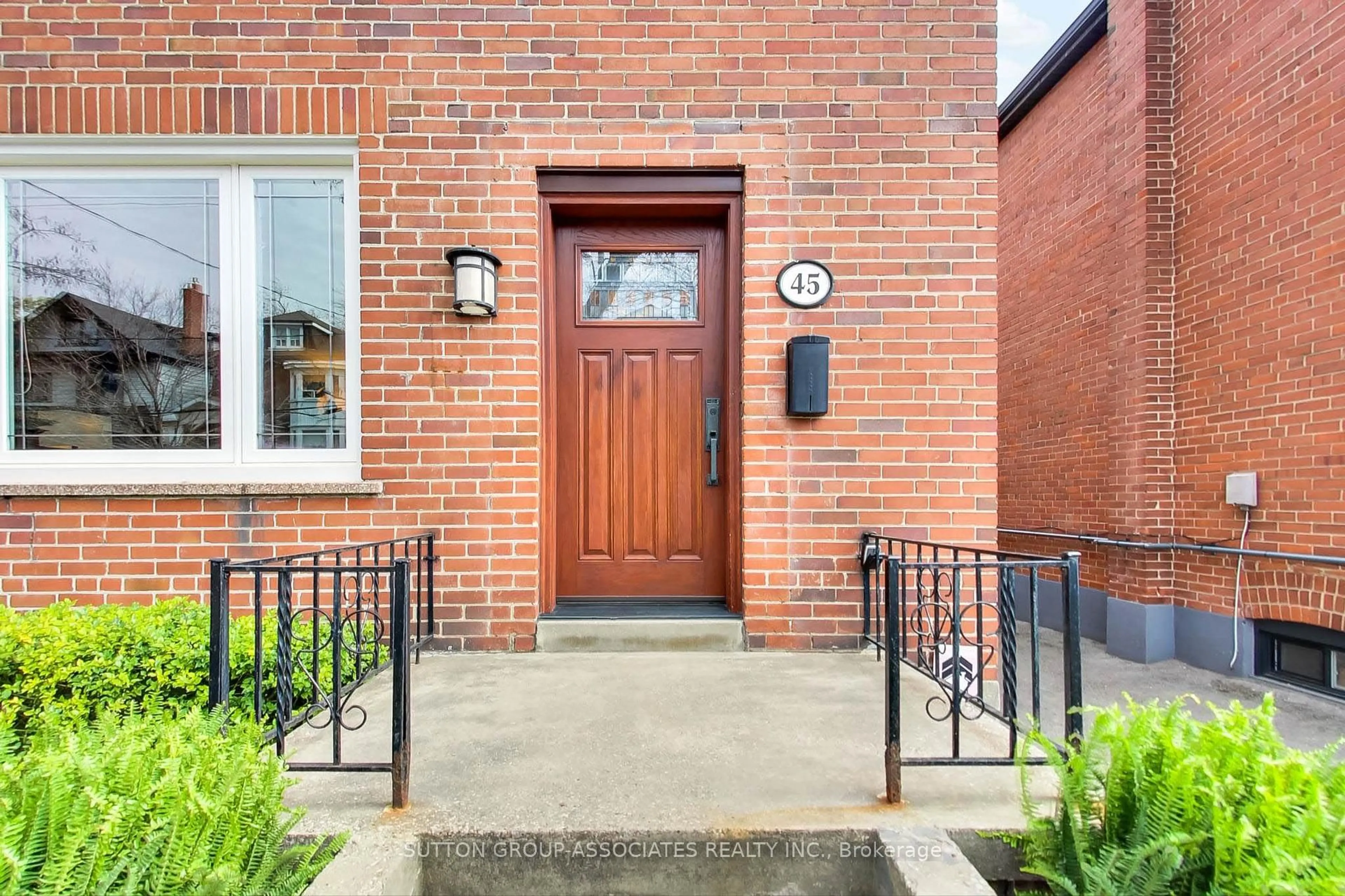 Unknown for 45 Tyrrel Ave, Toronto Ontario M6G 2G1