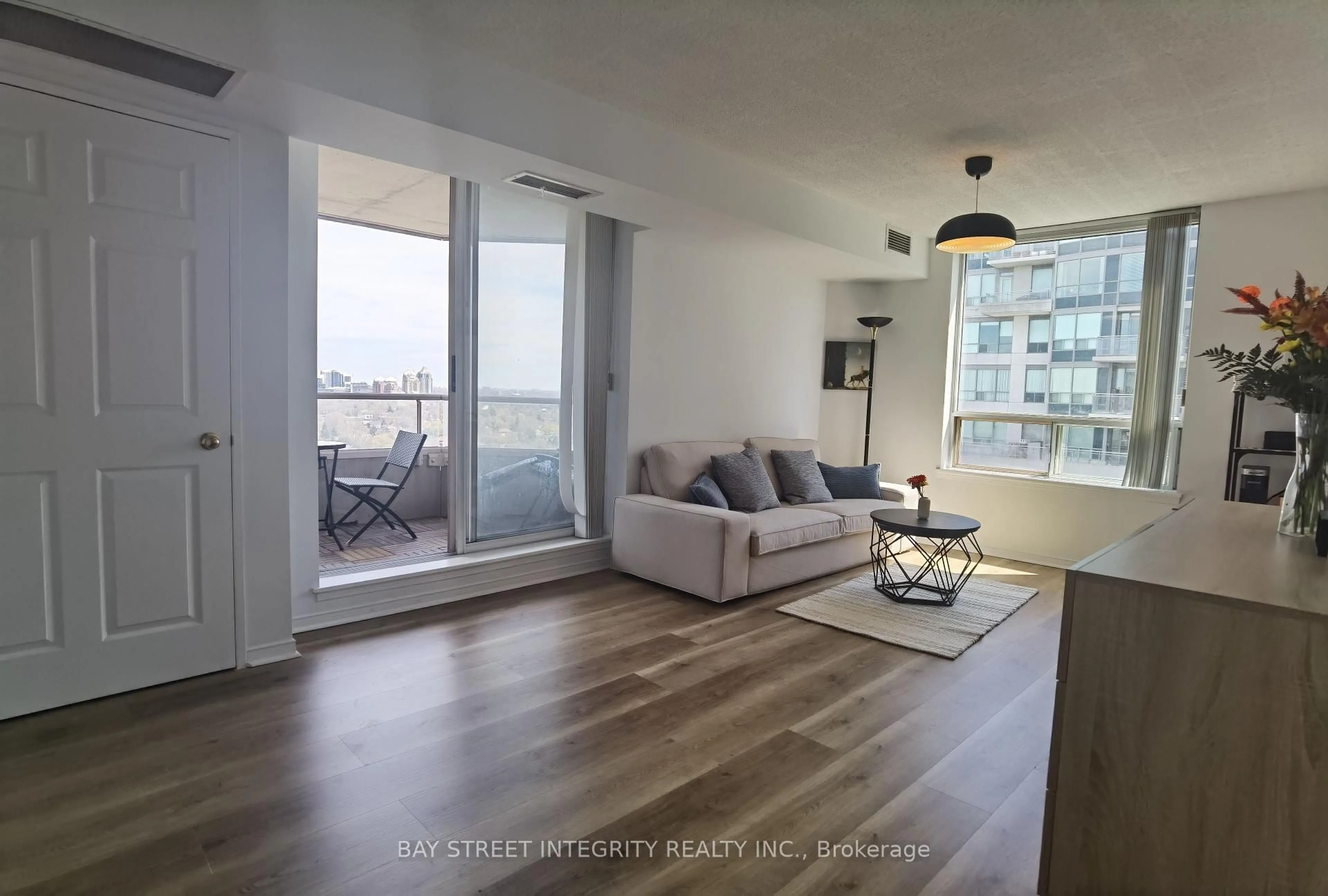 Living room with furniture, unknown for 18 Hillcrest Ave #2005, Toronto Ontario M2N 6T5