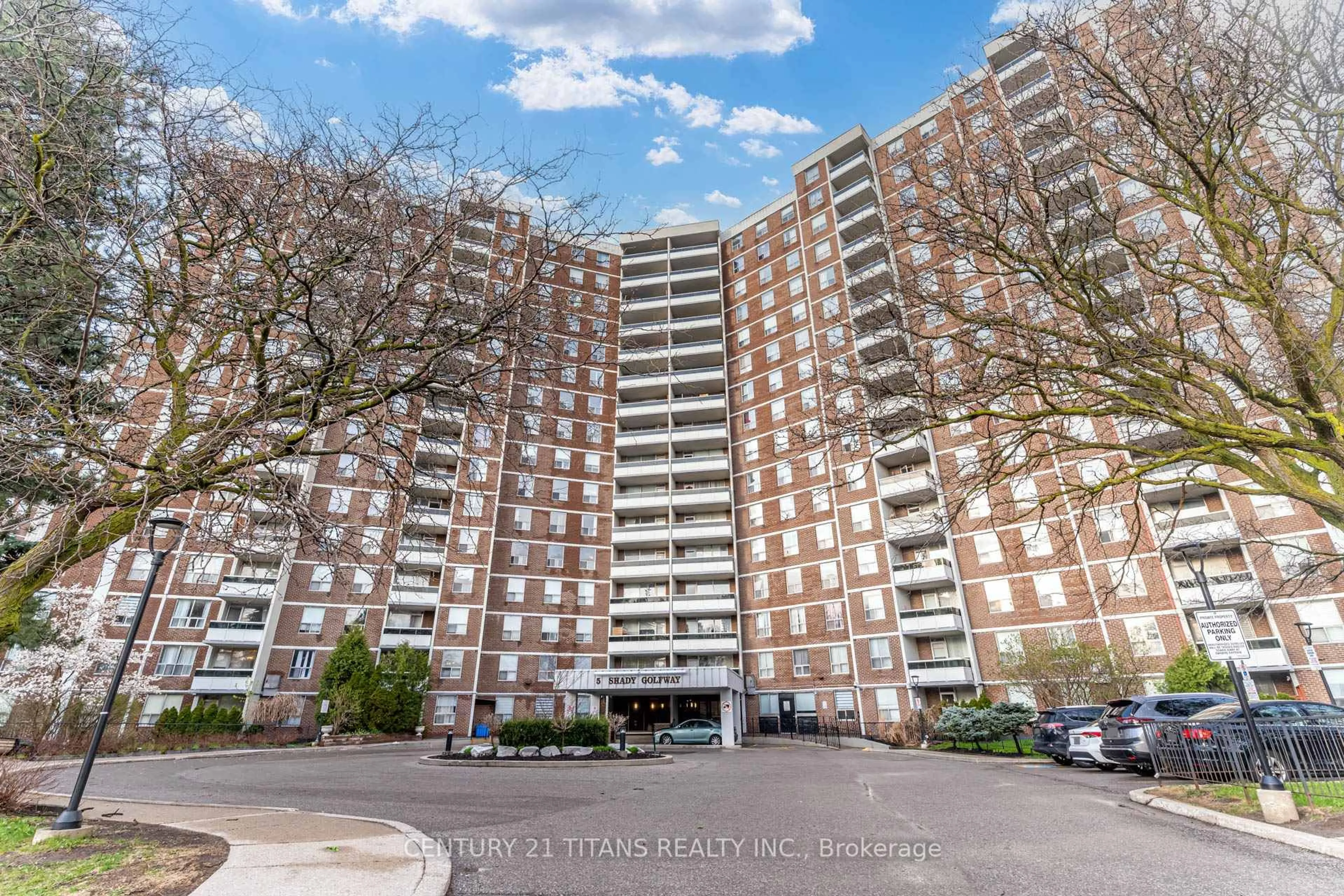 A pic from outside/outdoor area/front of a property/back of a property/a pic from drone, unknown for 5 Shady Golfway N/A #1510, Toronto Ontario M3C 3A5