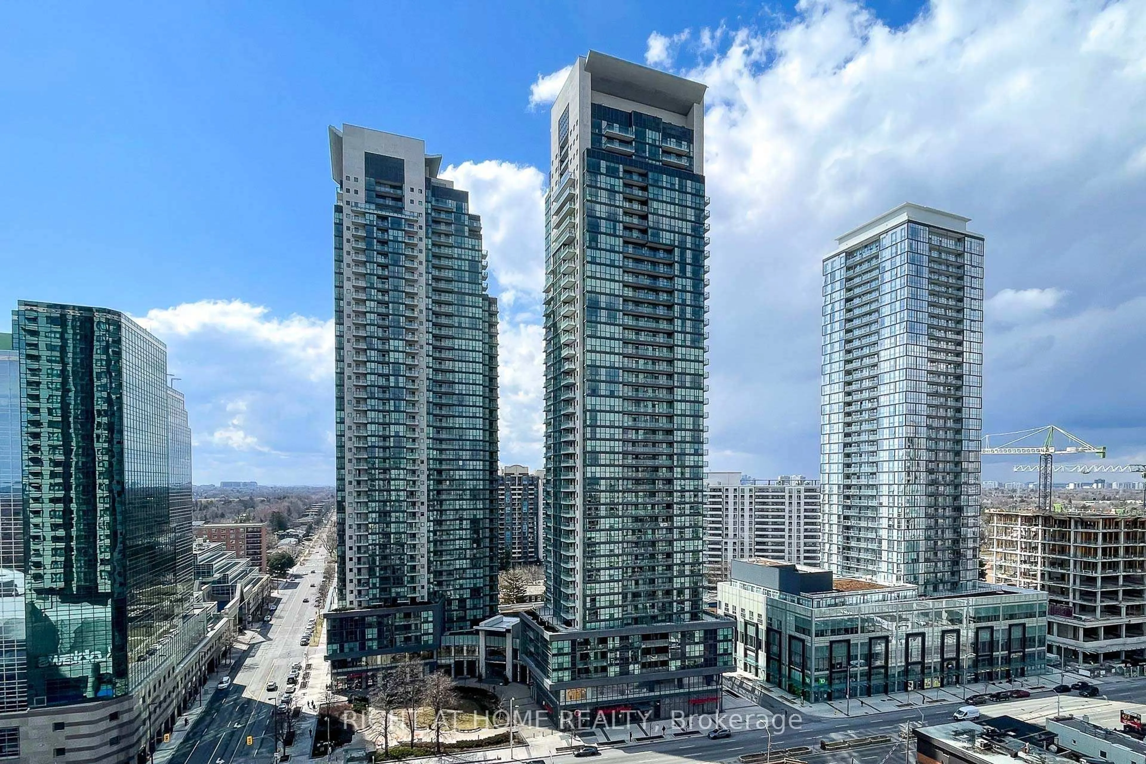 A pic from outside/outdoor area/front of a property/back of a property/a pic from drone, city buildings view from balcony for 5162 Yonge St #LPH202, Toronto Ontario M2N 0E9