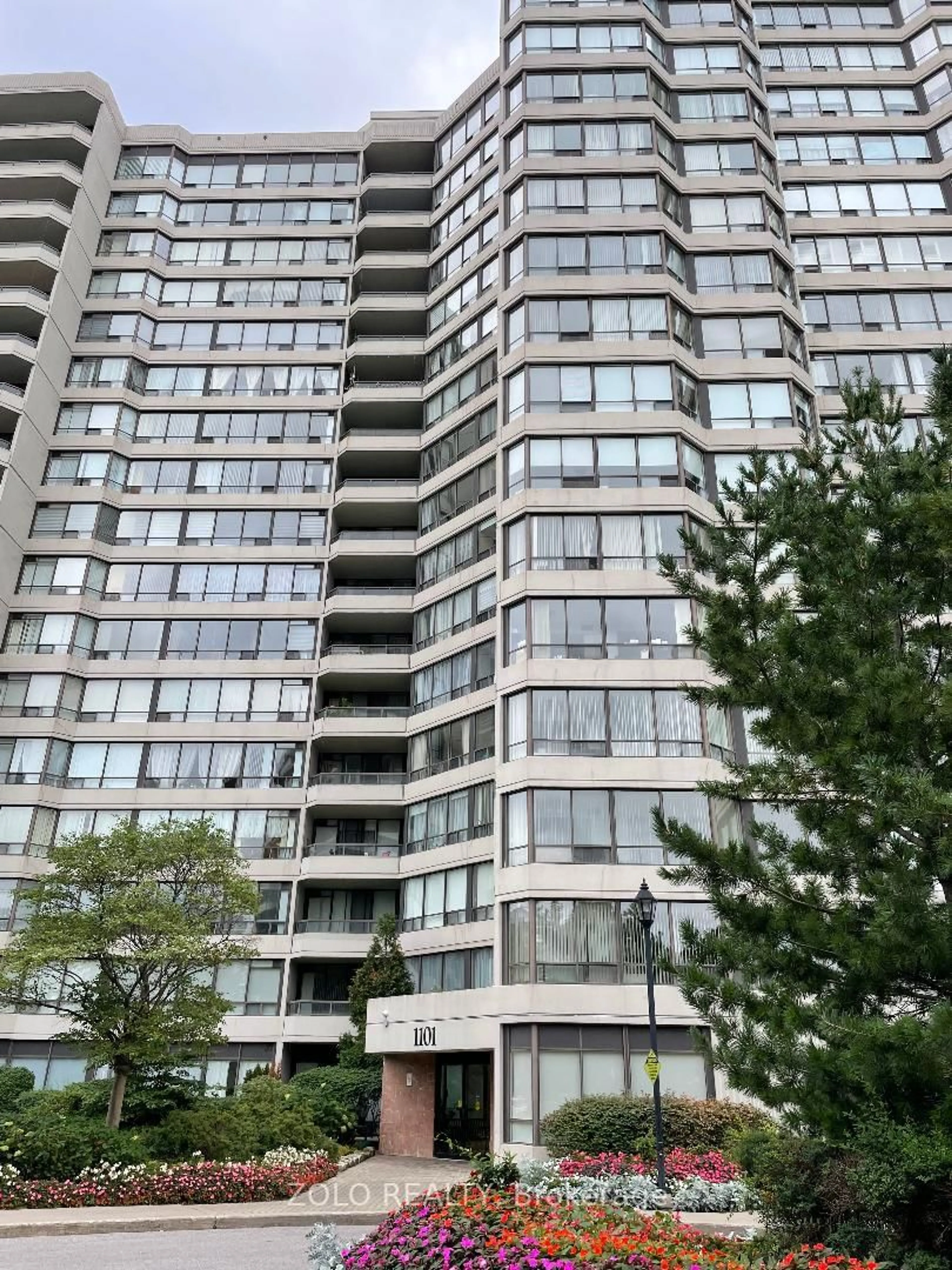 Unknown for 1101 Steeles Ave #209, Toronto Ontario M2R 3W5