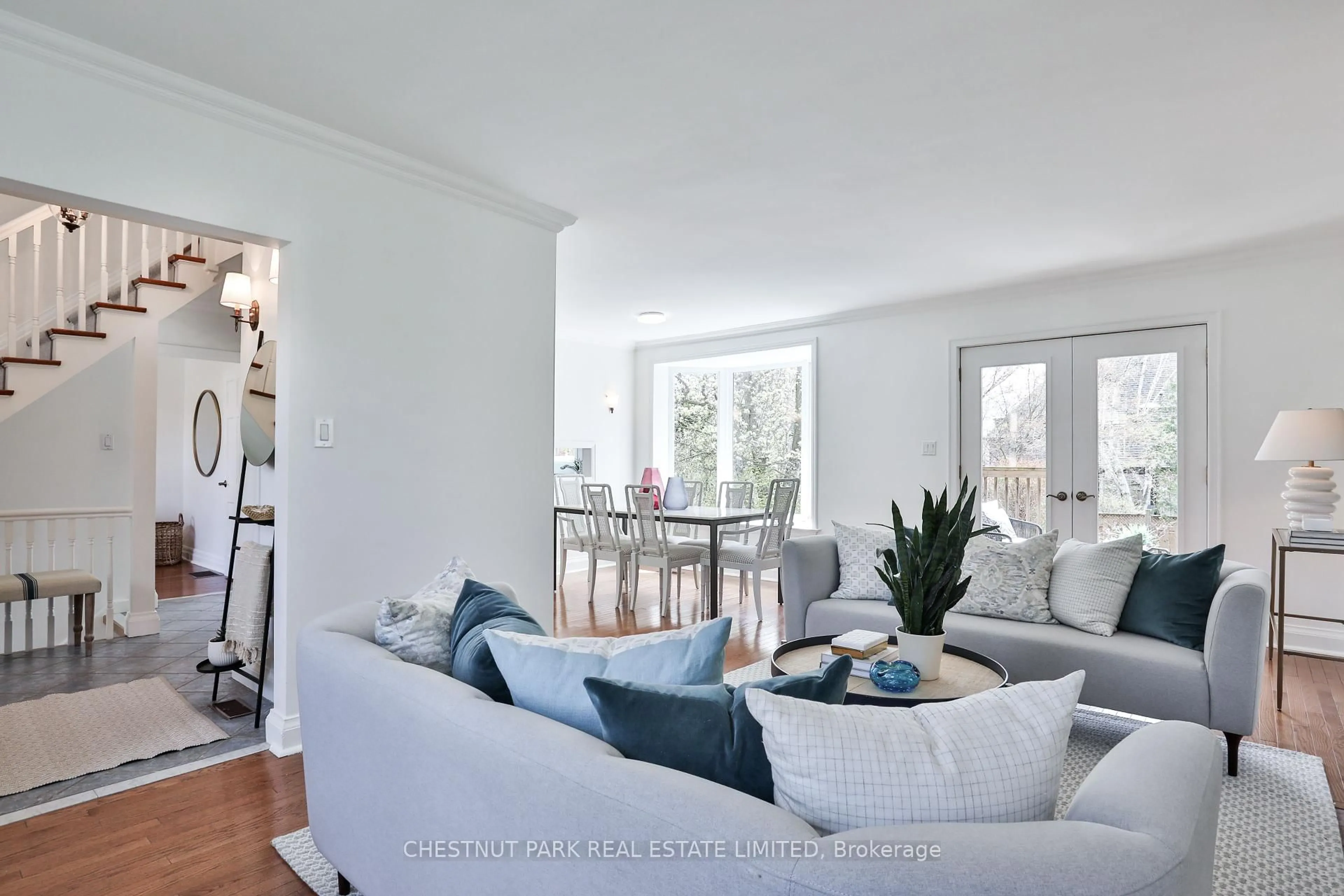 Living room with furniture, unknown for 9 Noel Ave, Toronto Ontario M4G 1B2