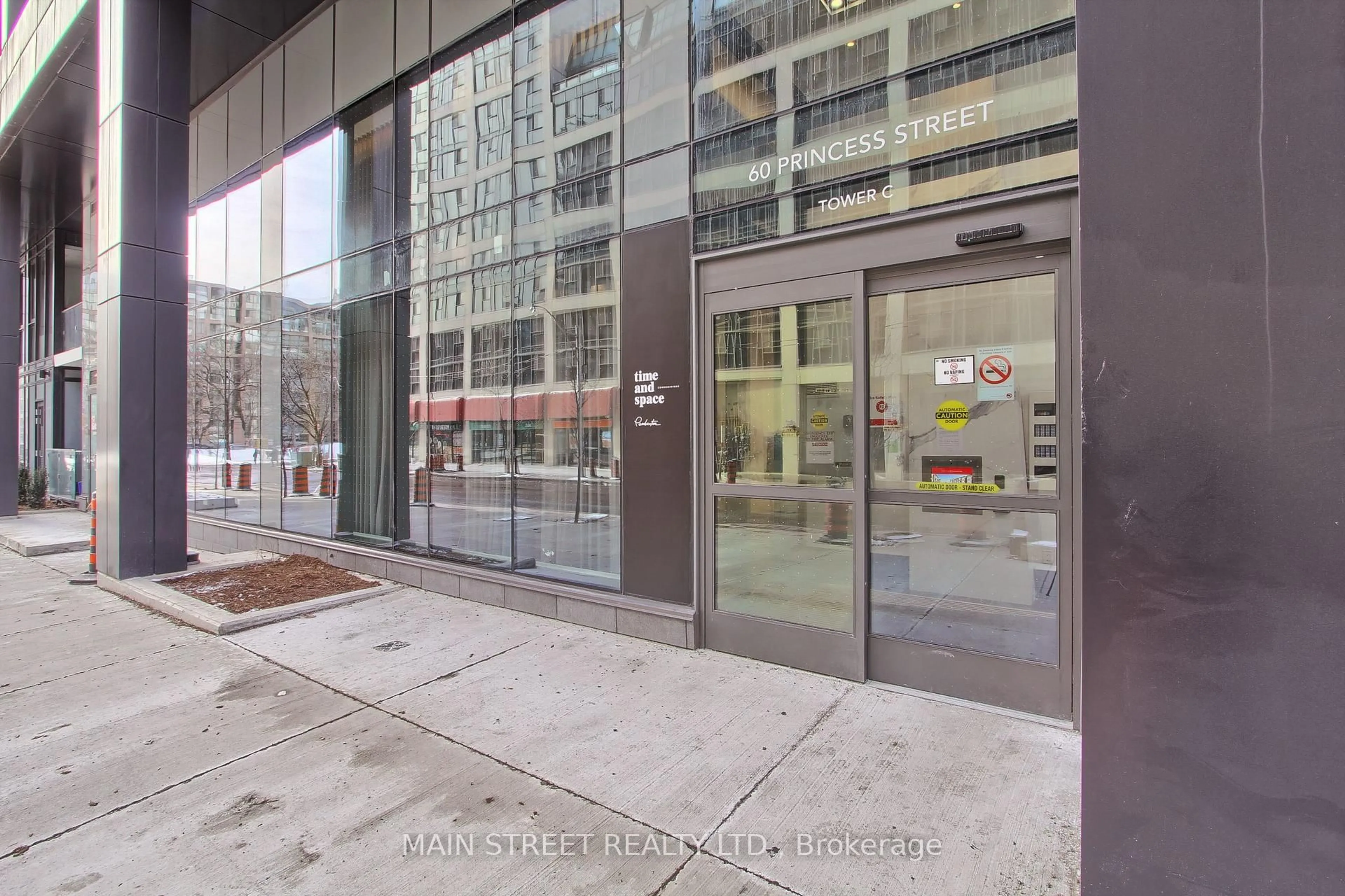 Indoor foyer for 60 Princess St #201, Toronto Ontario M5A 2C7