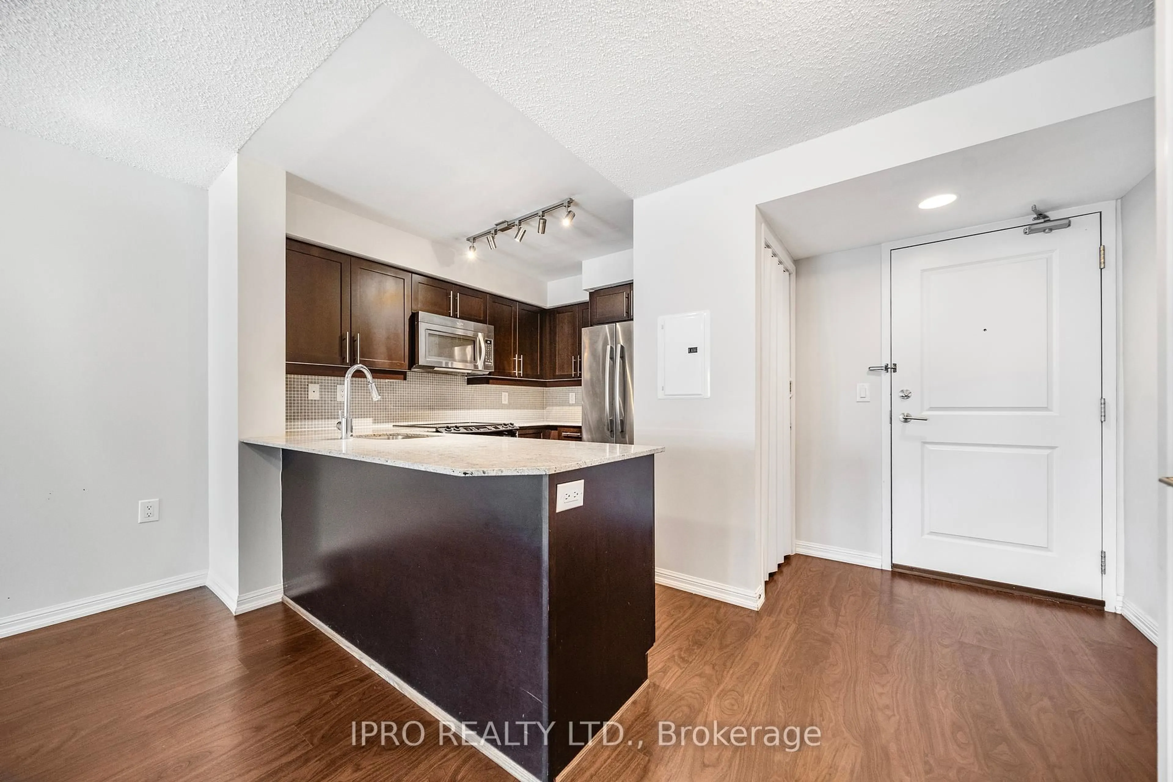 Open concept kitchen, unknown for 125 Western Battery Rd #508, Toronto Ontario M6K 3R8