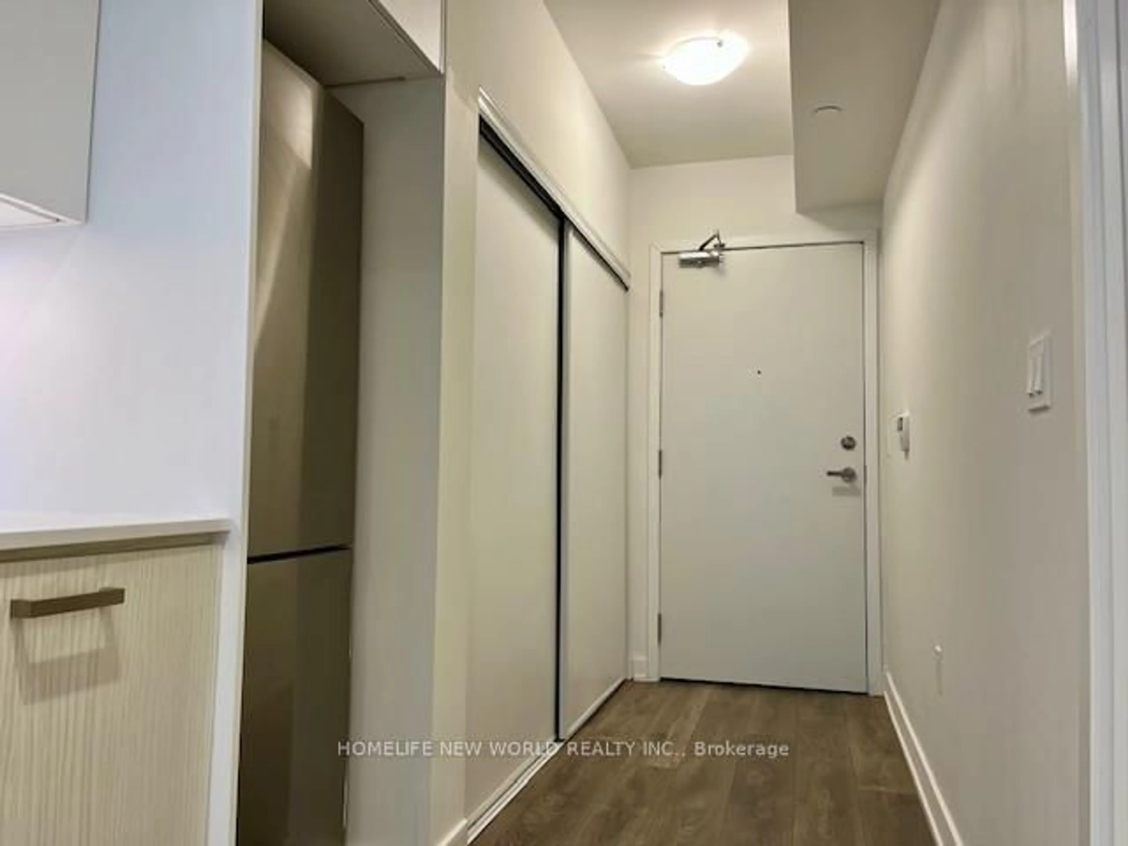 Unknown for 99 Broadway Ave #2705, Toronto Ontario M4P 1V2