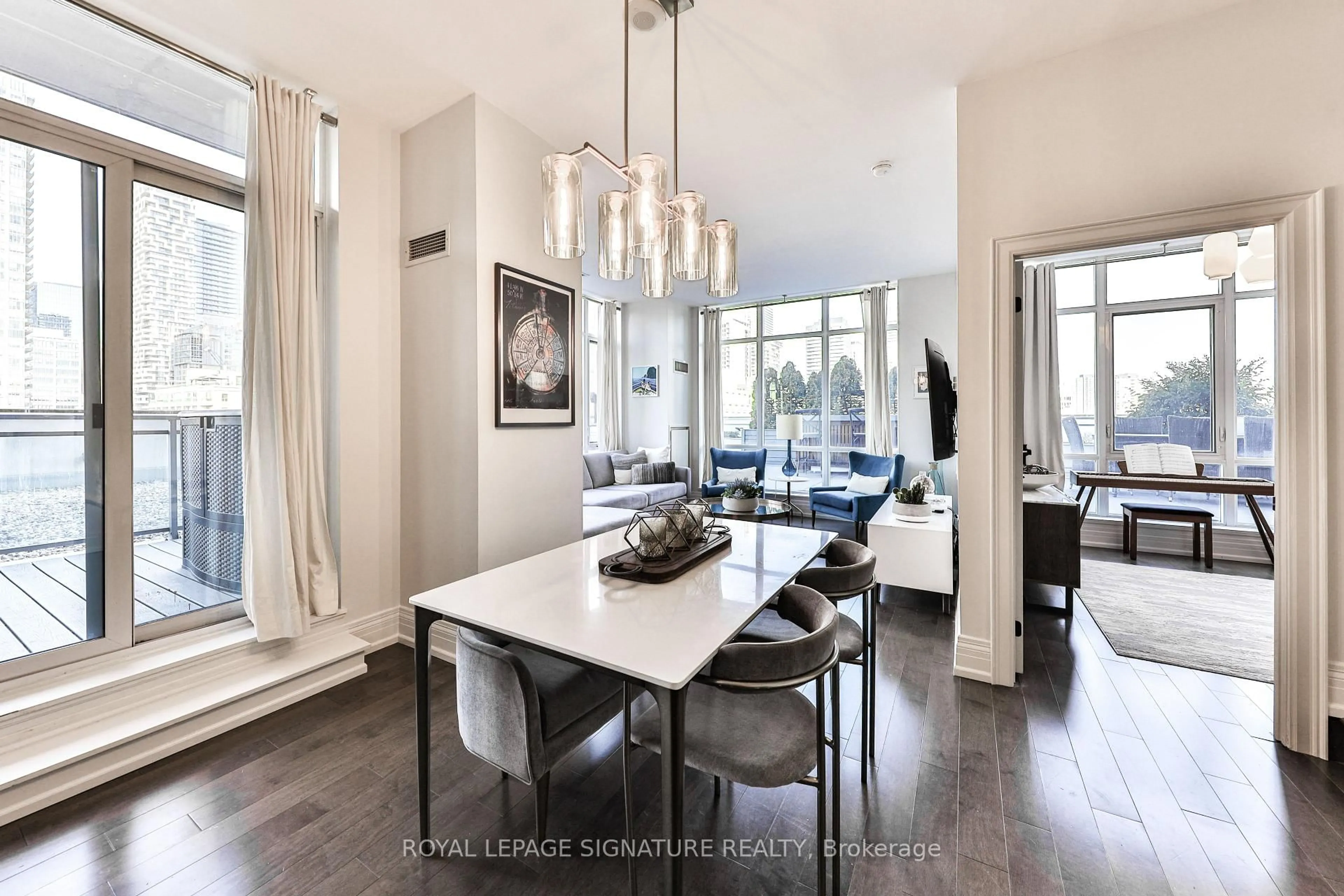 Unknown for 112 George St #902, Toronto Ontario M5A 2M5