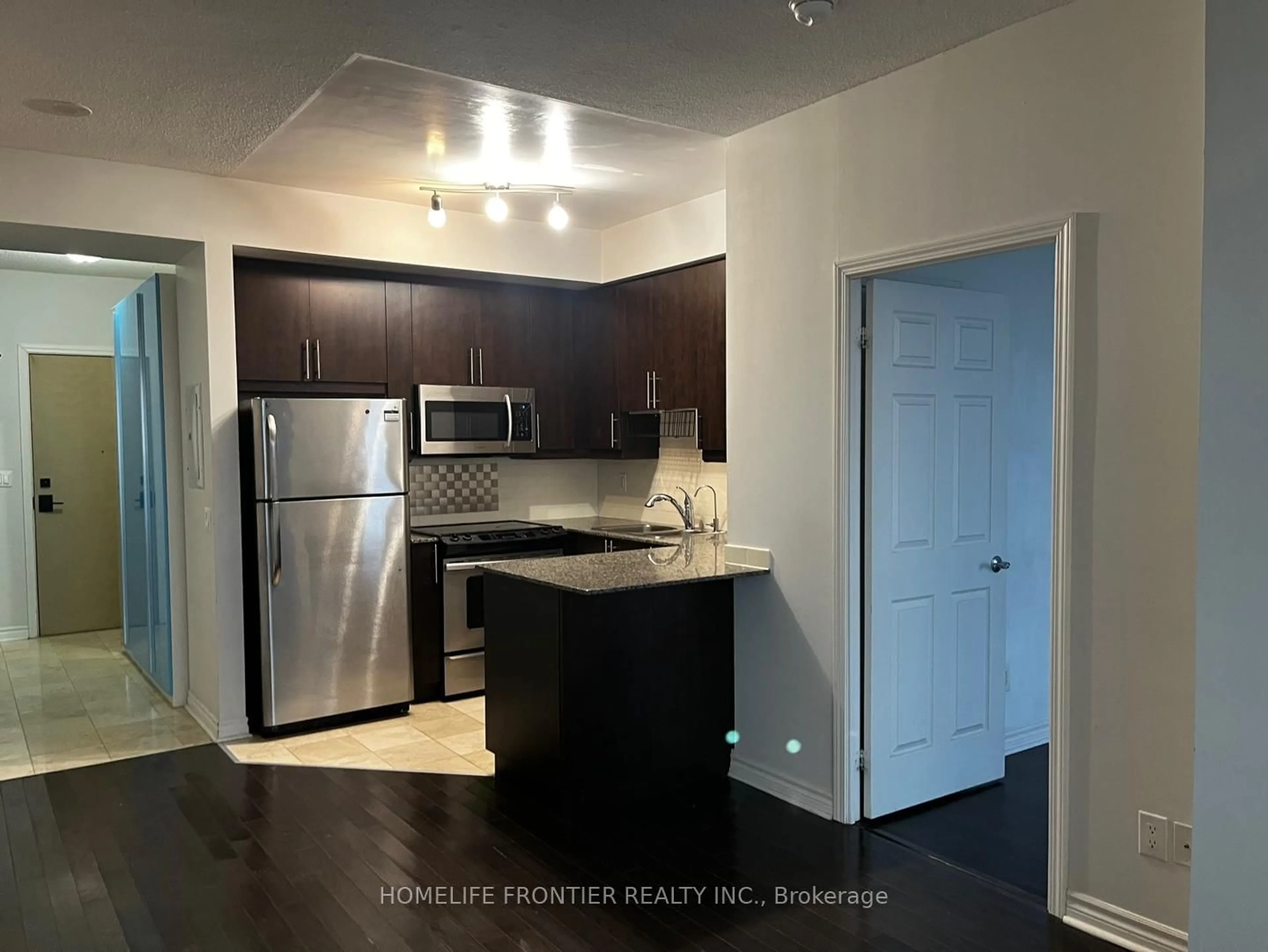 Standard kitchen, unknown for 18 Holmes Ave #1712, Toronto Ontario M2N 0E1