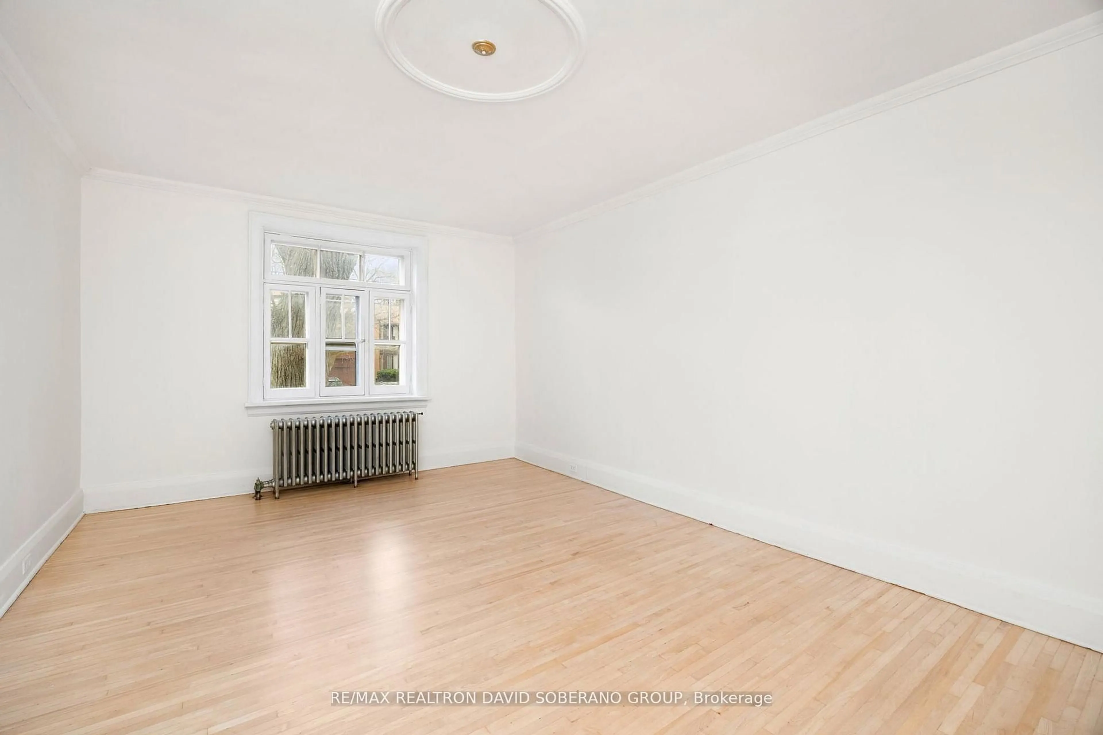 A pic of a room for 44 Sultana Ave, Toronto Ontario M6A 1T1