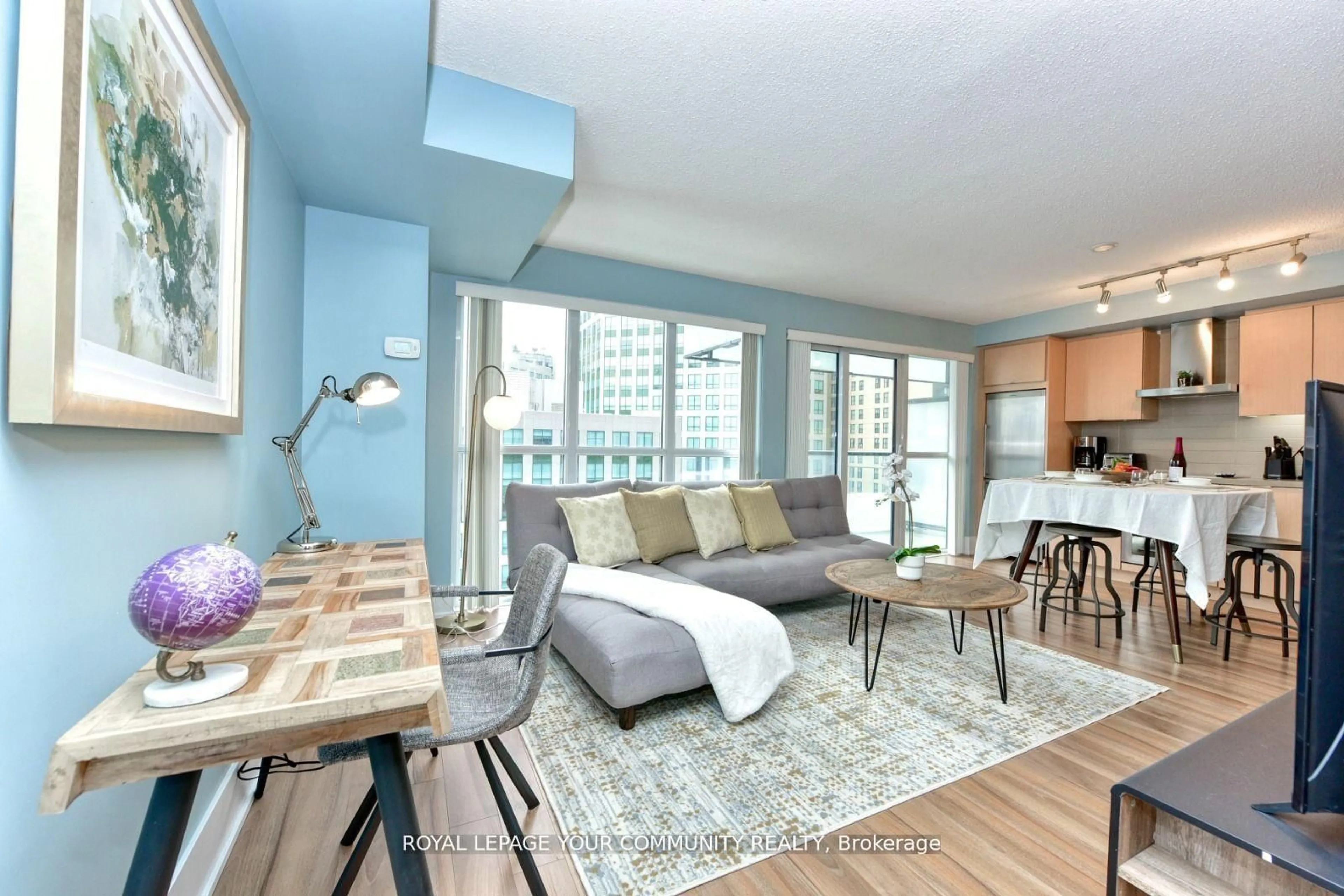 Living room with furniture, unknown for 300 Front St #1014, Toronto Ontario M5V 0E9