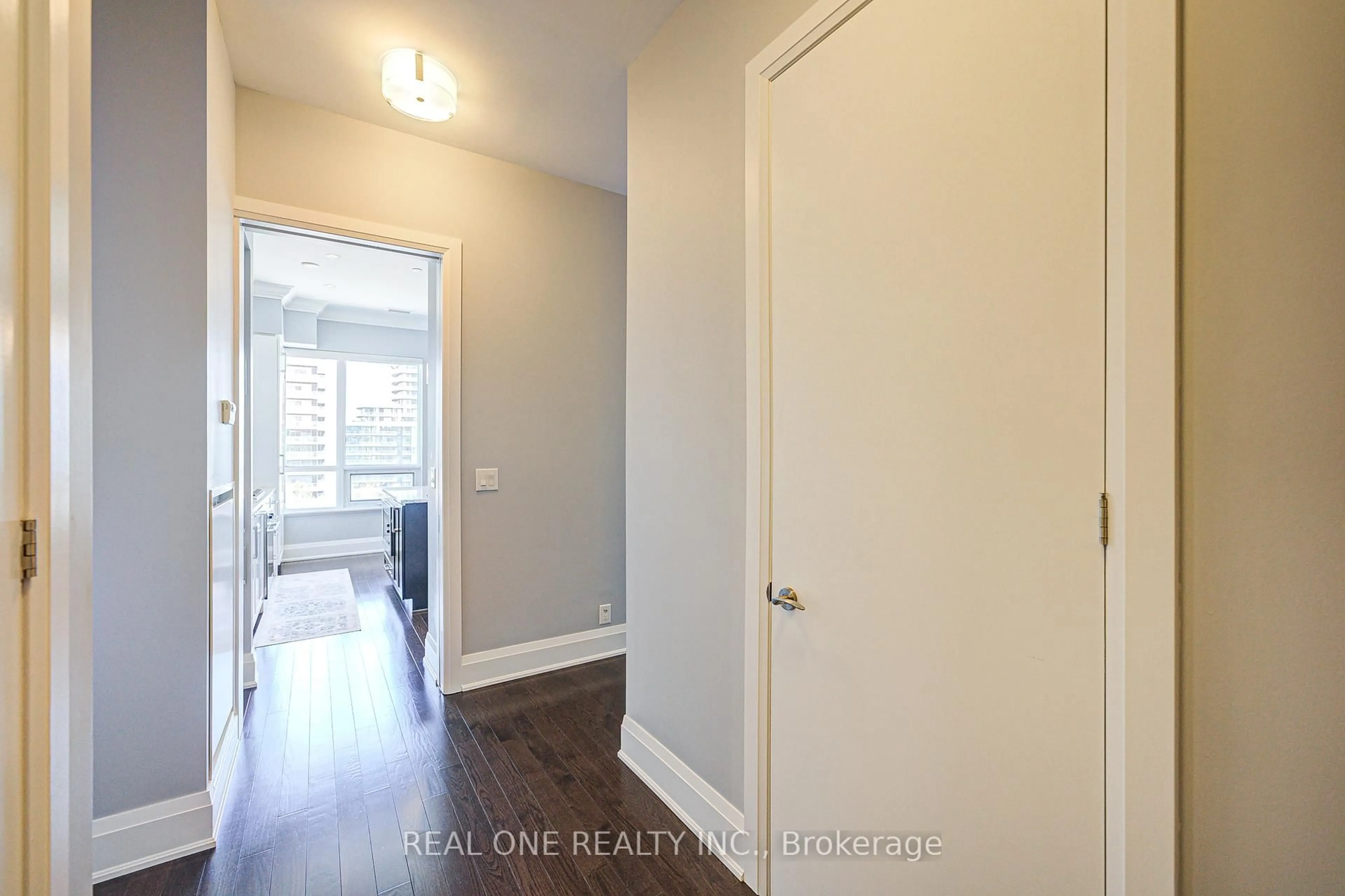 Indoor entryway for 21 Clairtrell Rd #Ph701, Toronto Ontario M2N 5J7