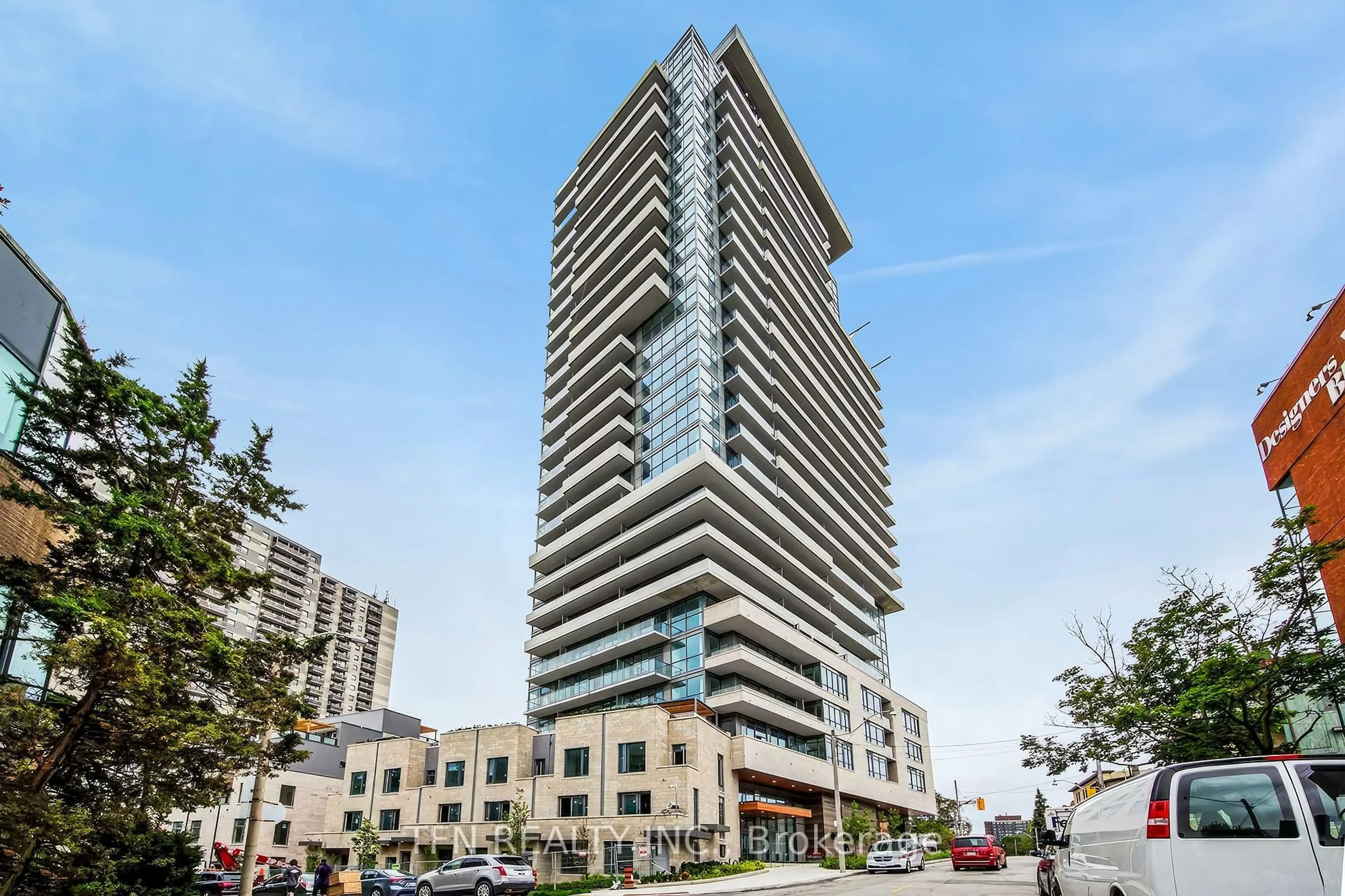 Indoor foyer for 181 Bedford Rd #409, Toronto Ontario M5R 0C2