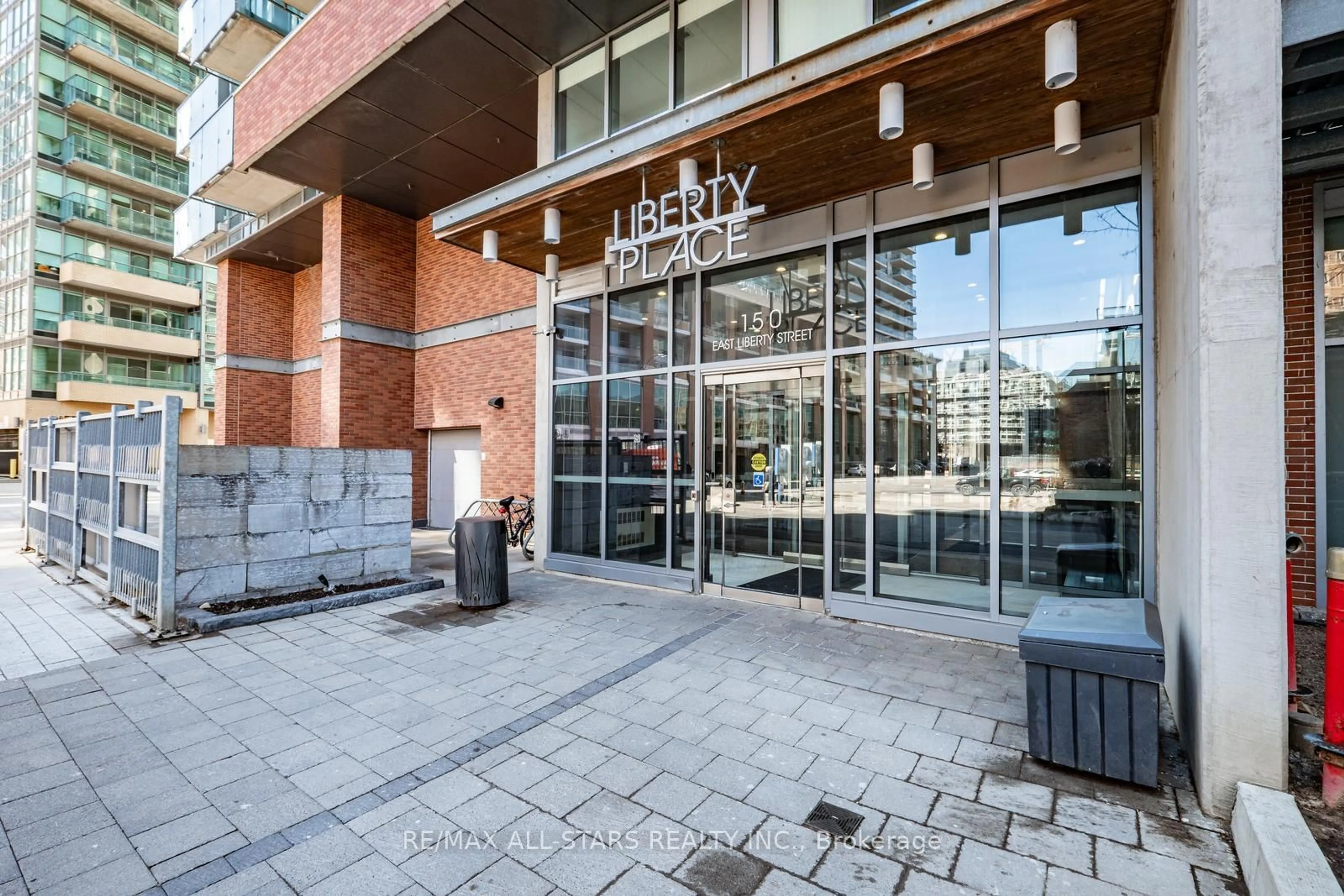 Lobby for 150 East Liberty St #605, Toronto Ontario M6K 3R5