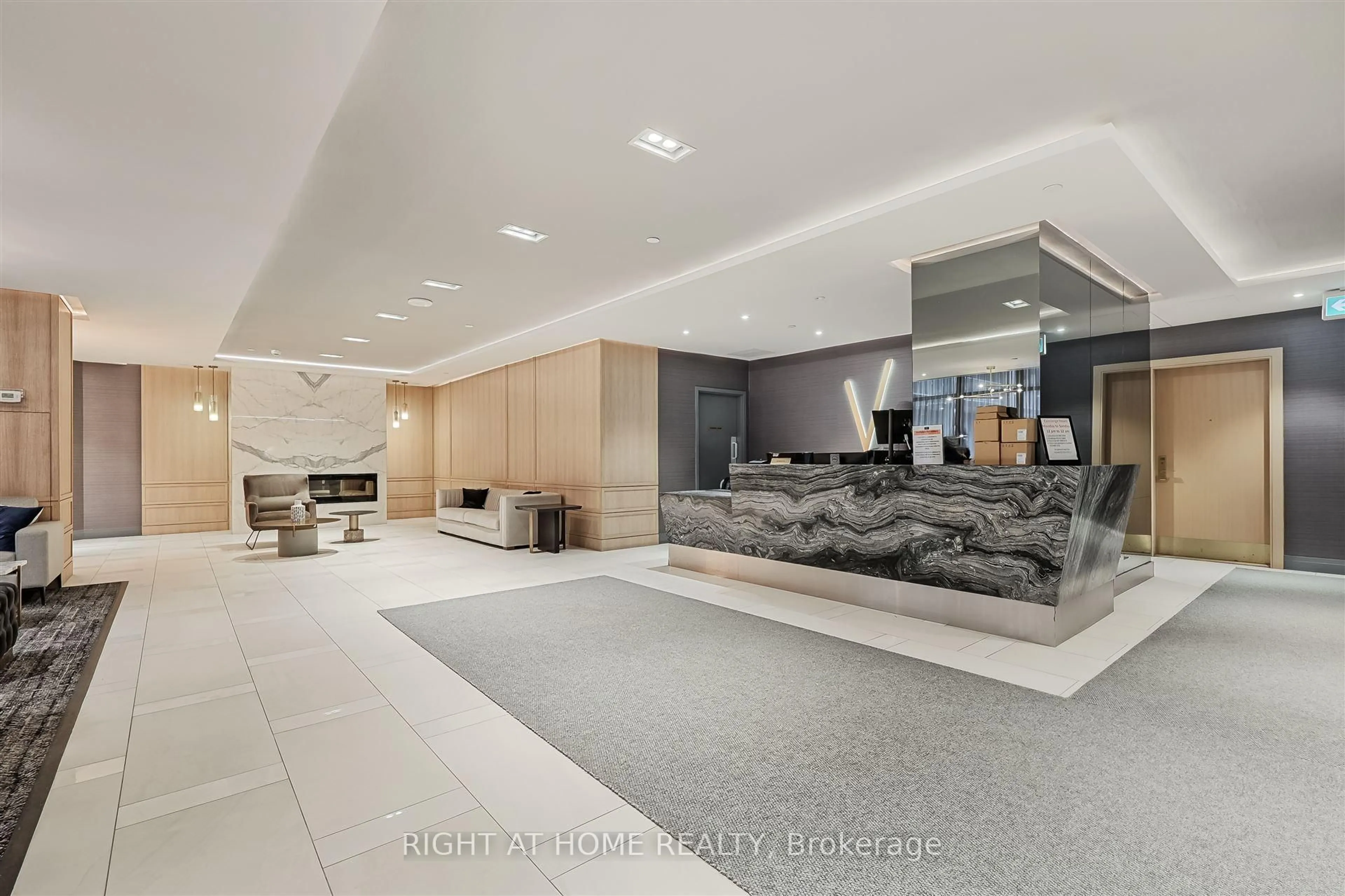 Lobby for 621 Sheppard Ave #321, Toronto Ontario M2K 1B5