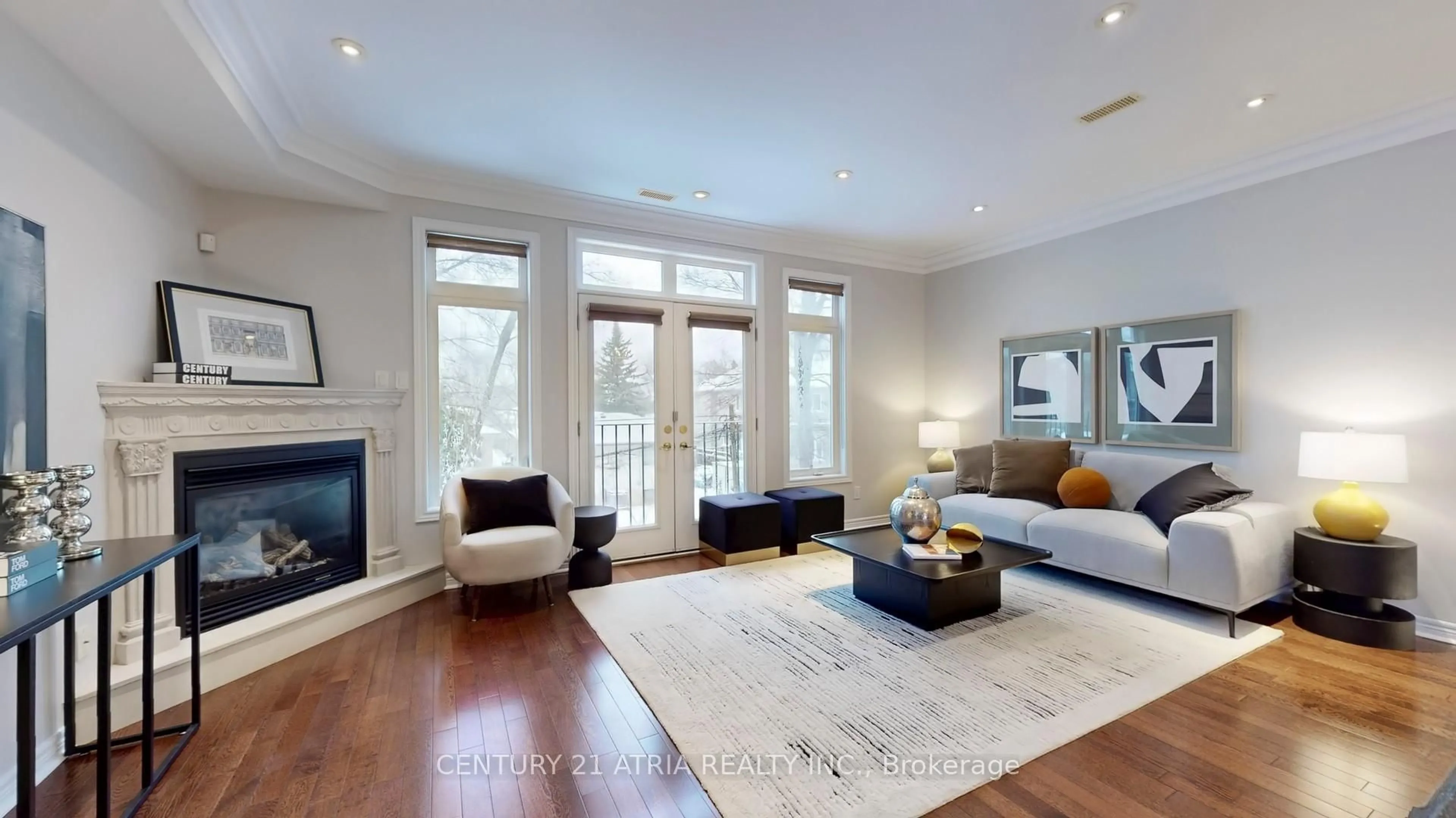 Living room with furniture, wood/laminate floor for 194 Finch Ave, Toronto Ontario M2N 4R9