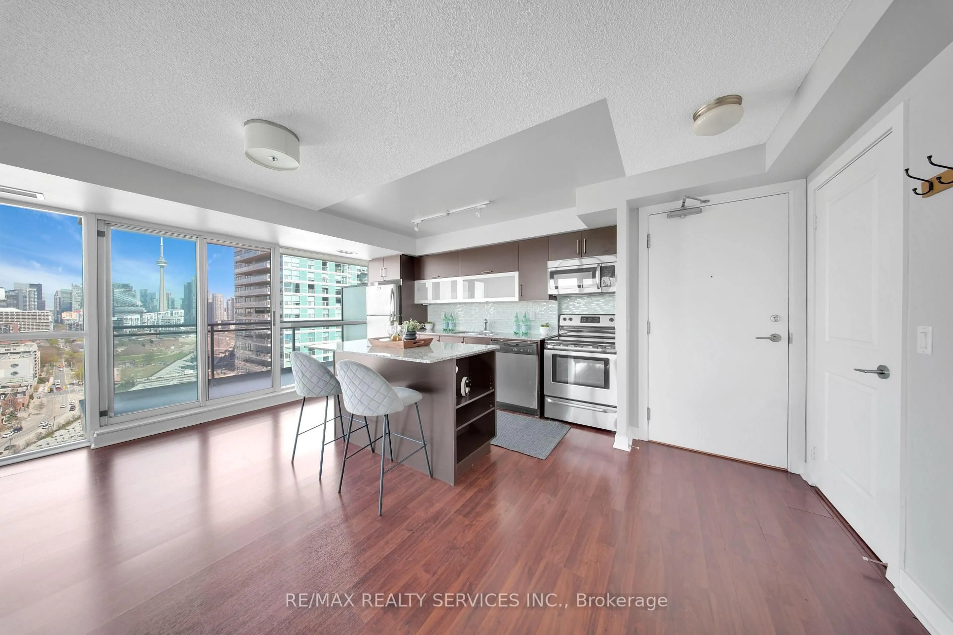 Open concept kitchen, unknown for 100 Western Battery Rd #2009, Toronto Ontario M6K 3S2
