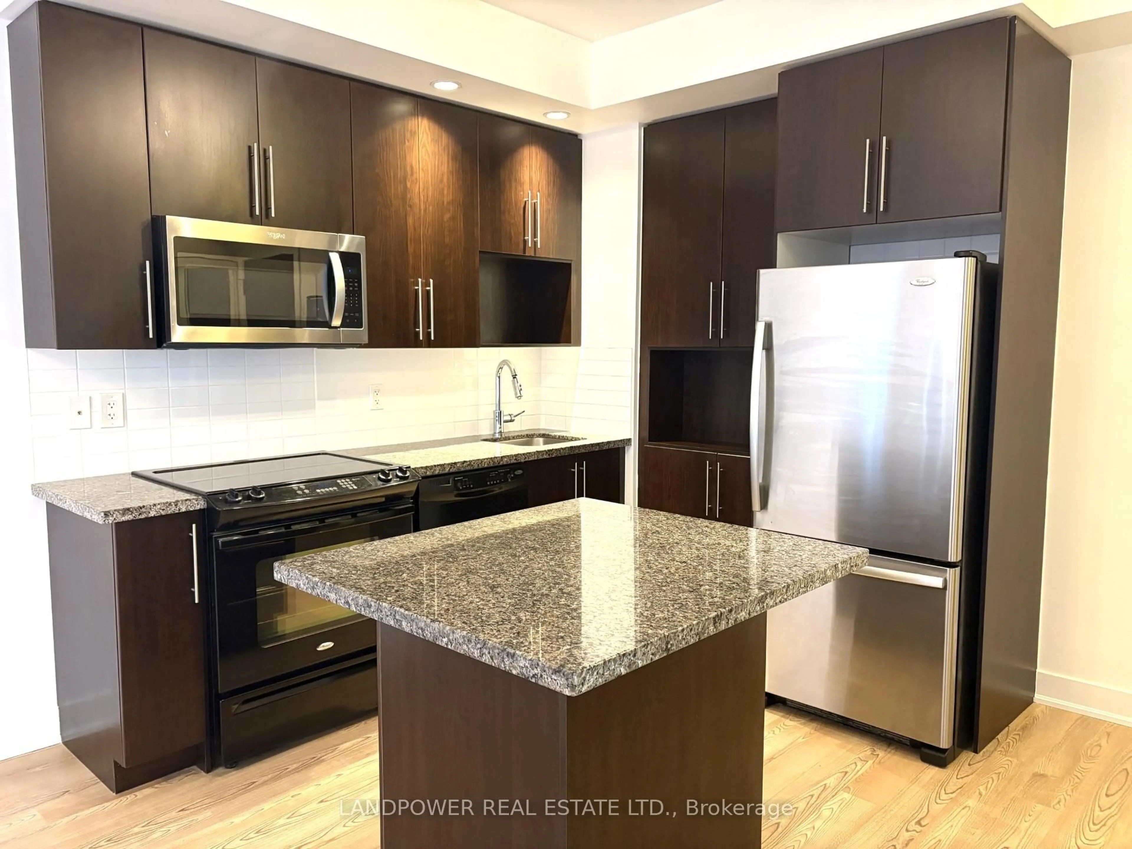 Open concept kitchen, unknown for 28 Linden St #1209, Toronto Ontario M4Y 0A4