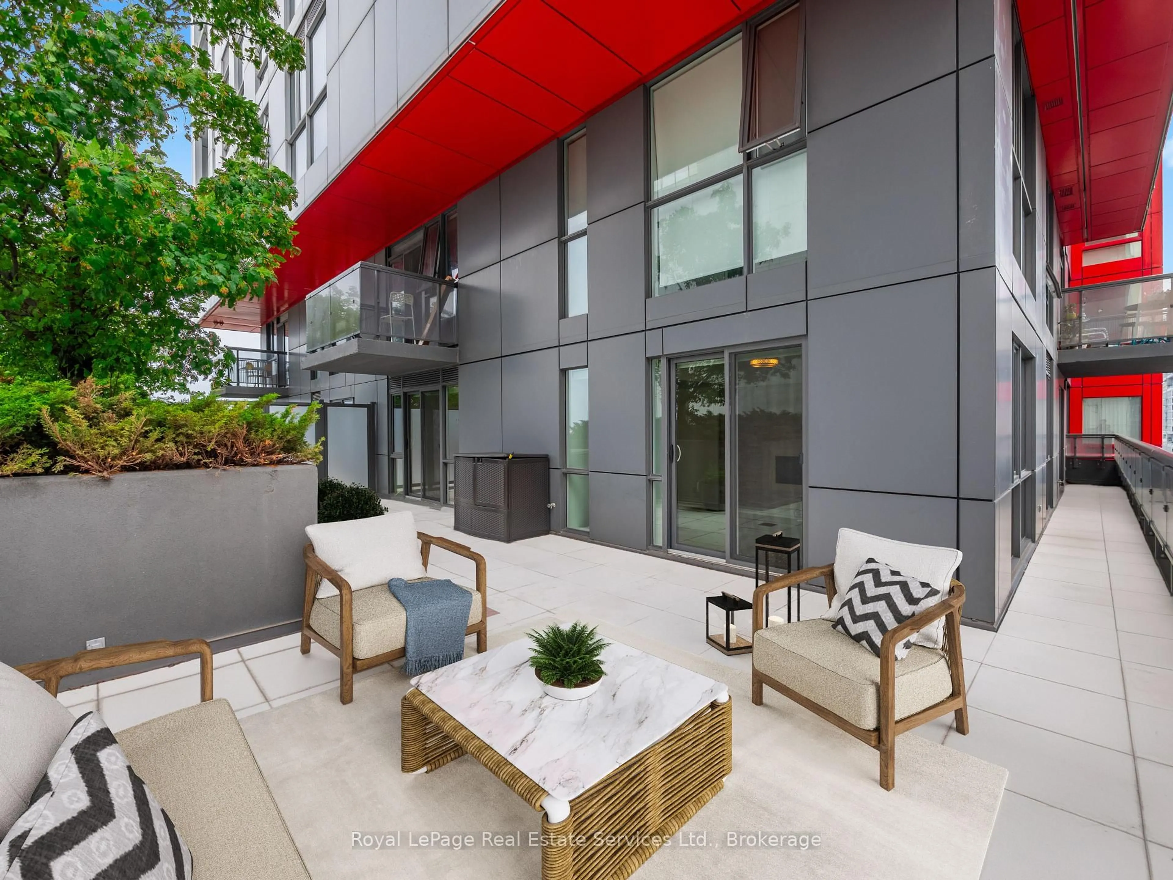 Patio, unknown for 318 Richmond St #1908, Toronto Ontario M5V 0B4