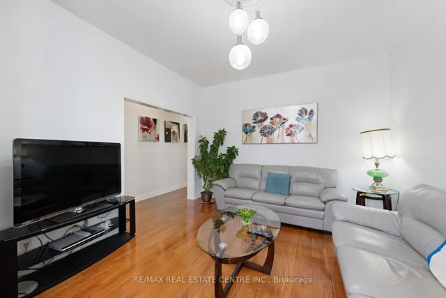 Additional image 35 of 14 Churchill Ave