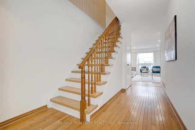 Additional property image - 82 Carnival Crt