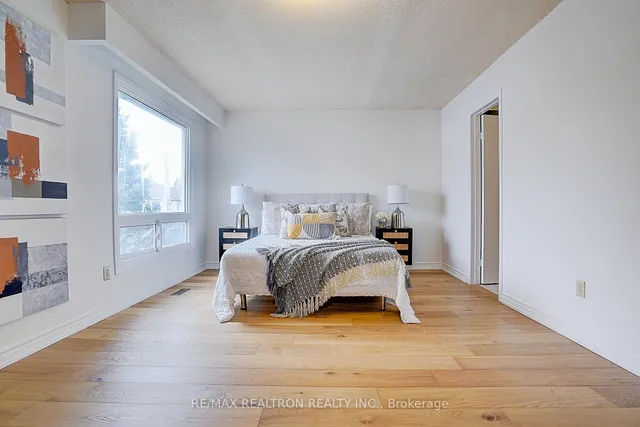 Additional property image - 82 Carnival Crt