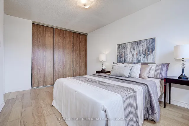 Additional property image - 82 Carnival Crt