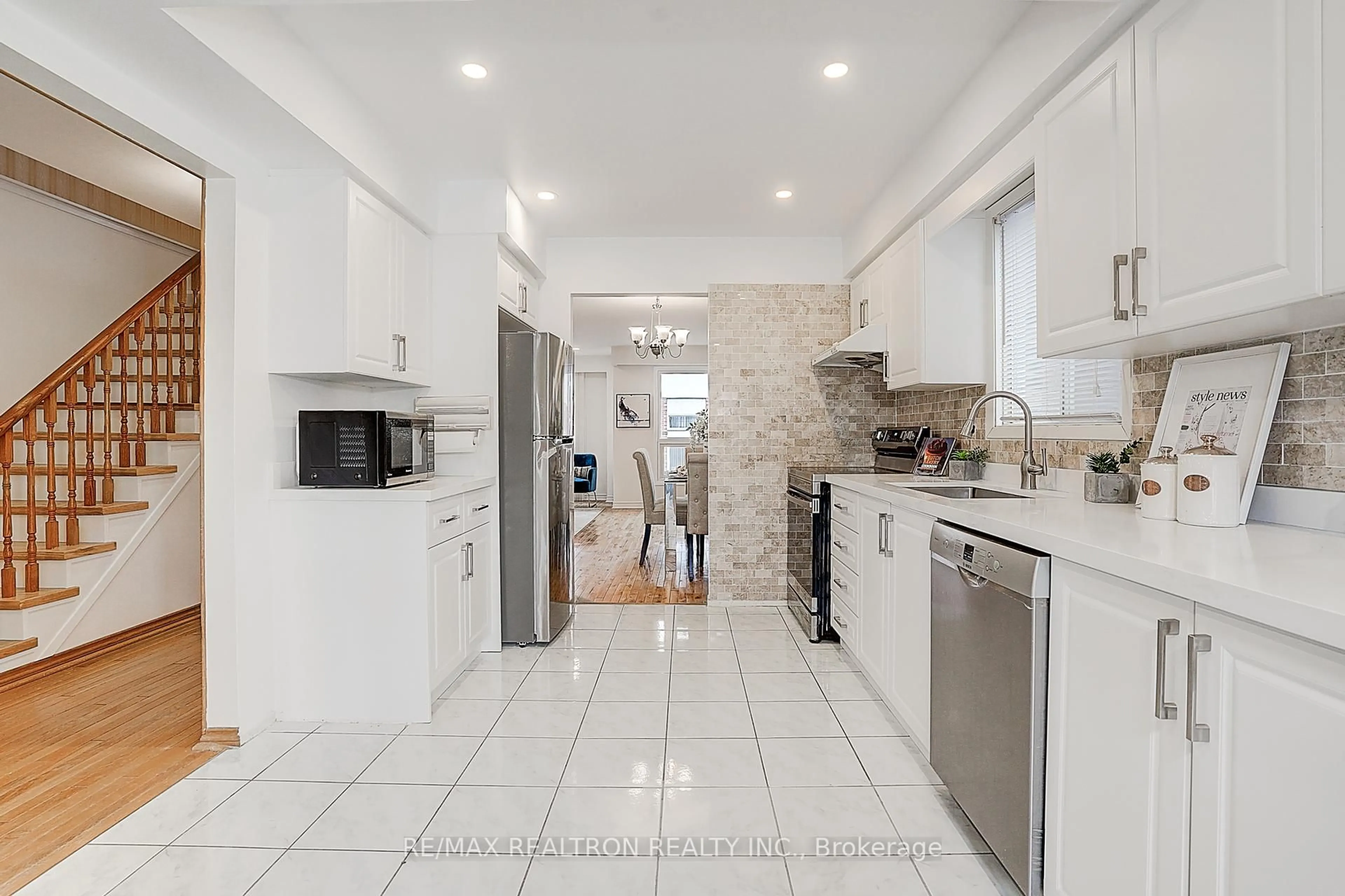 Contemporary kitchen, ceramic/tile floor for 82 Carnival Crt, Toronto Ontario M2R 3T8