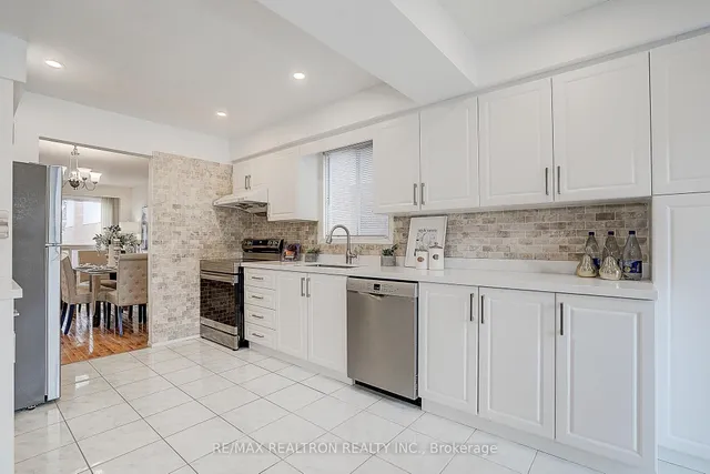 Additional property image - 82 Carnival Crt