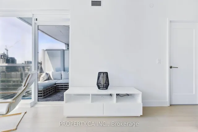 Additional property image - 88 Cumberland St Unit 1403