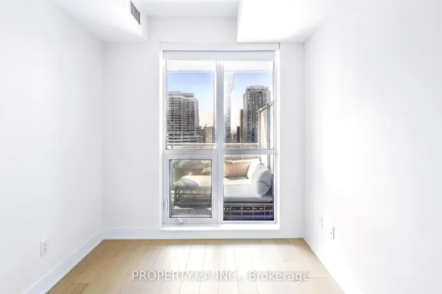 Additional property image - 88 Cumberland St Unit 1403