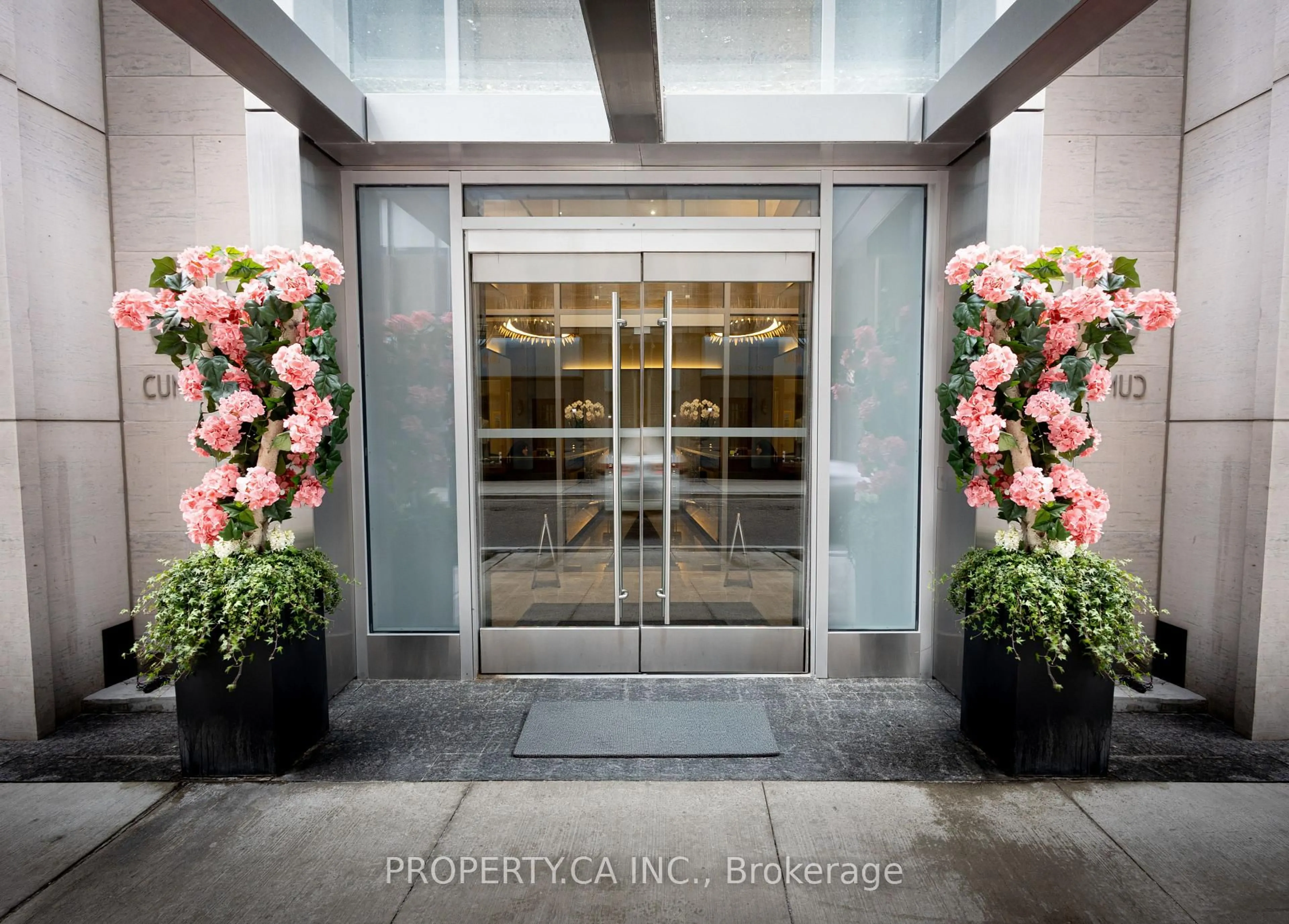 Indoor foyer for 88 Cumberland St #1403, Toronto Ontario M5R 1A3