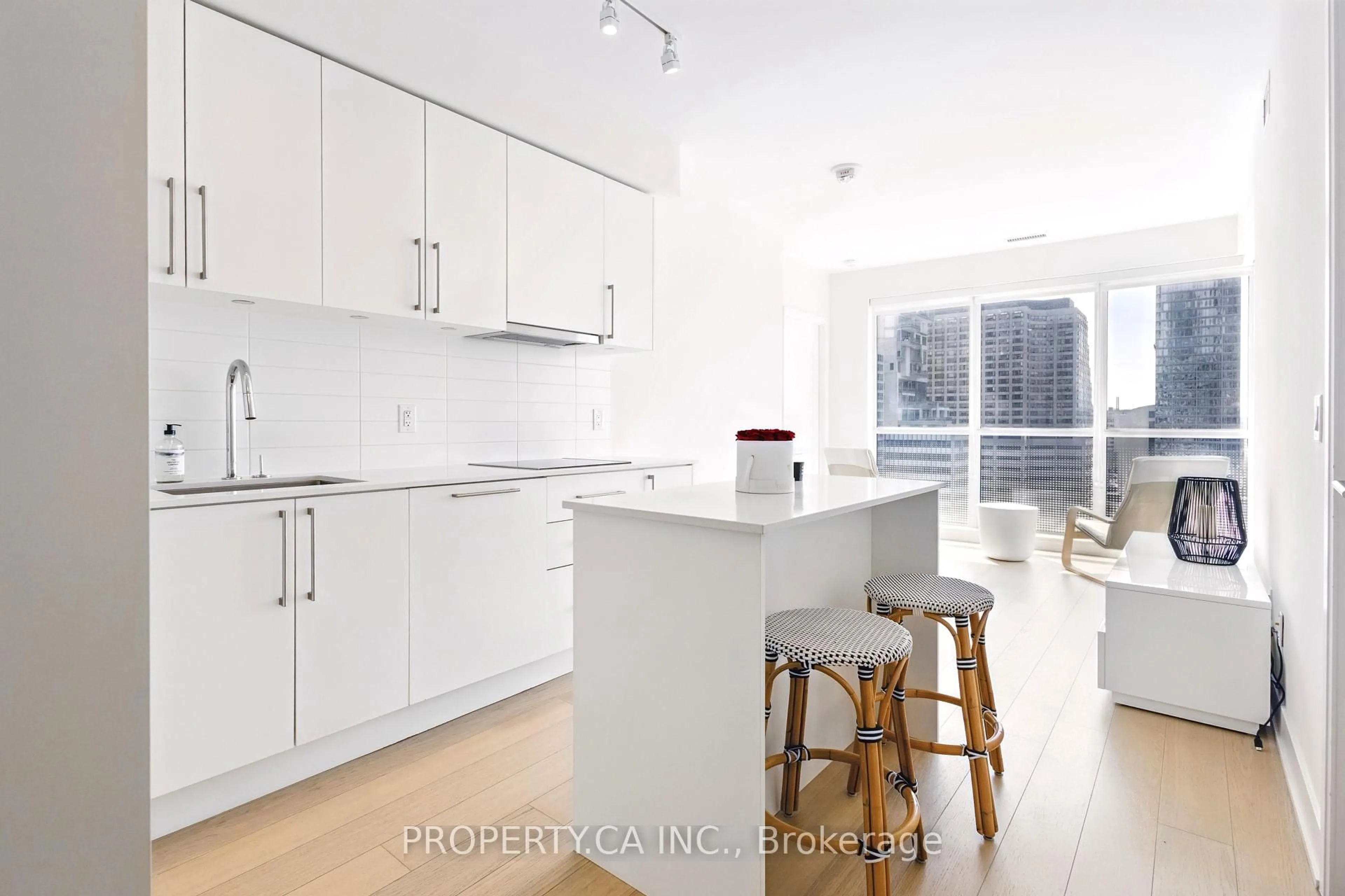 Unknown for 88 Cumberland St #1403, Toronto Ontario M5R 1A3