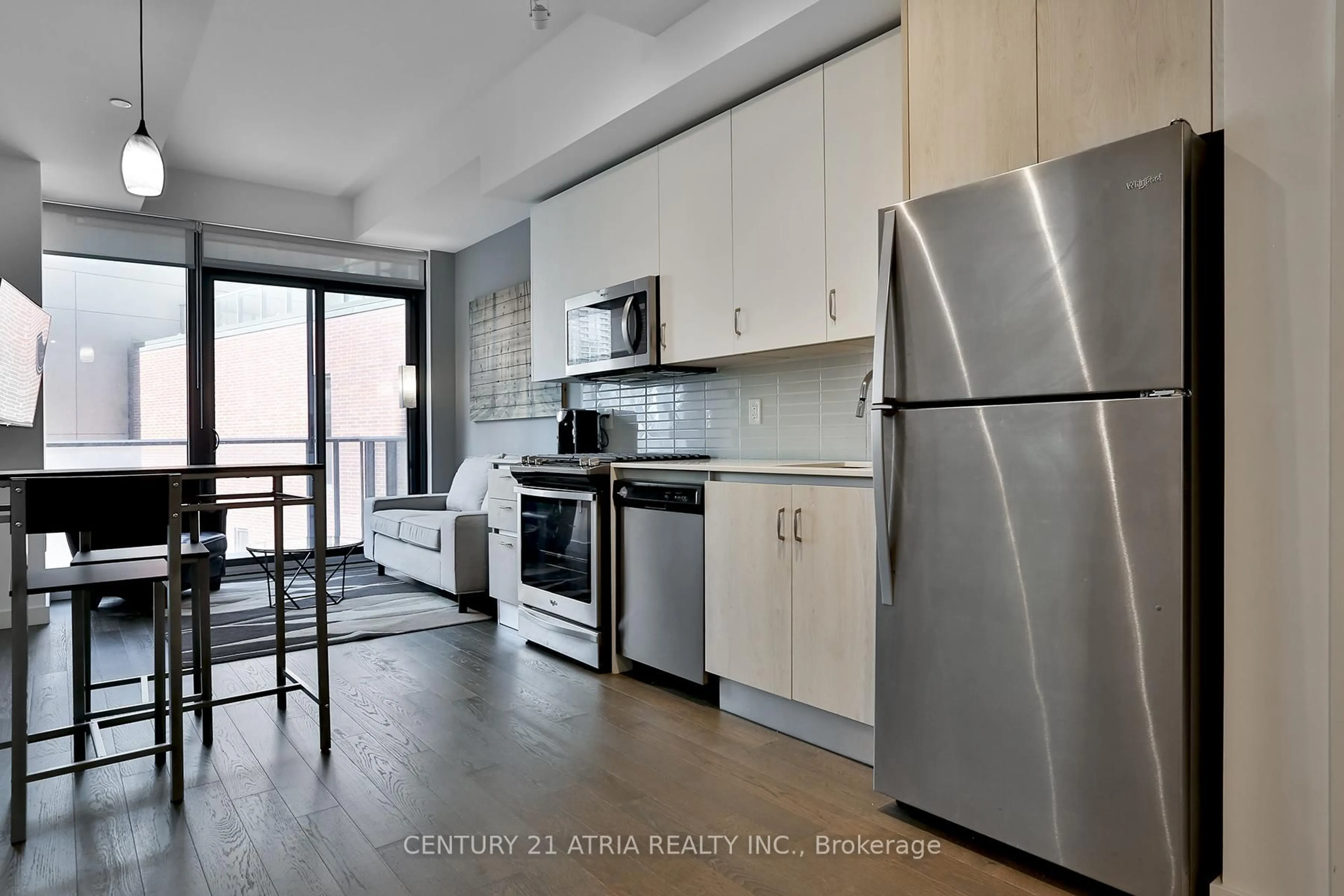 Standard kitchen, unknown for 2a Church St #707, Toronto Ontario M5E 0E1