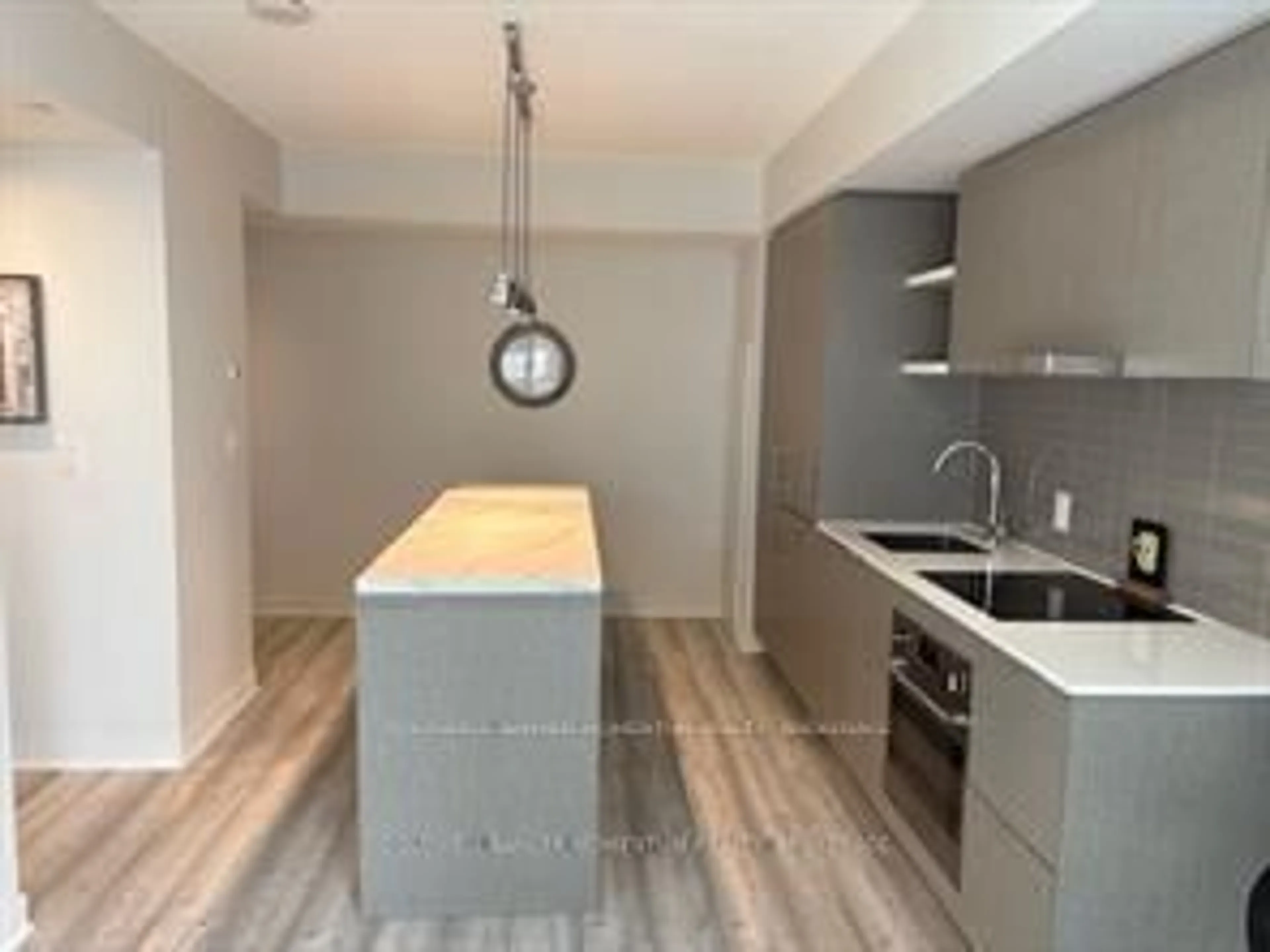 Unknown for 88 Harbour St #2401, Toronto Ontario M5J 0C3