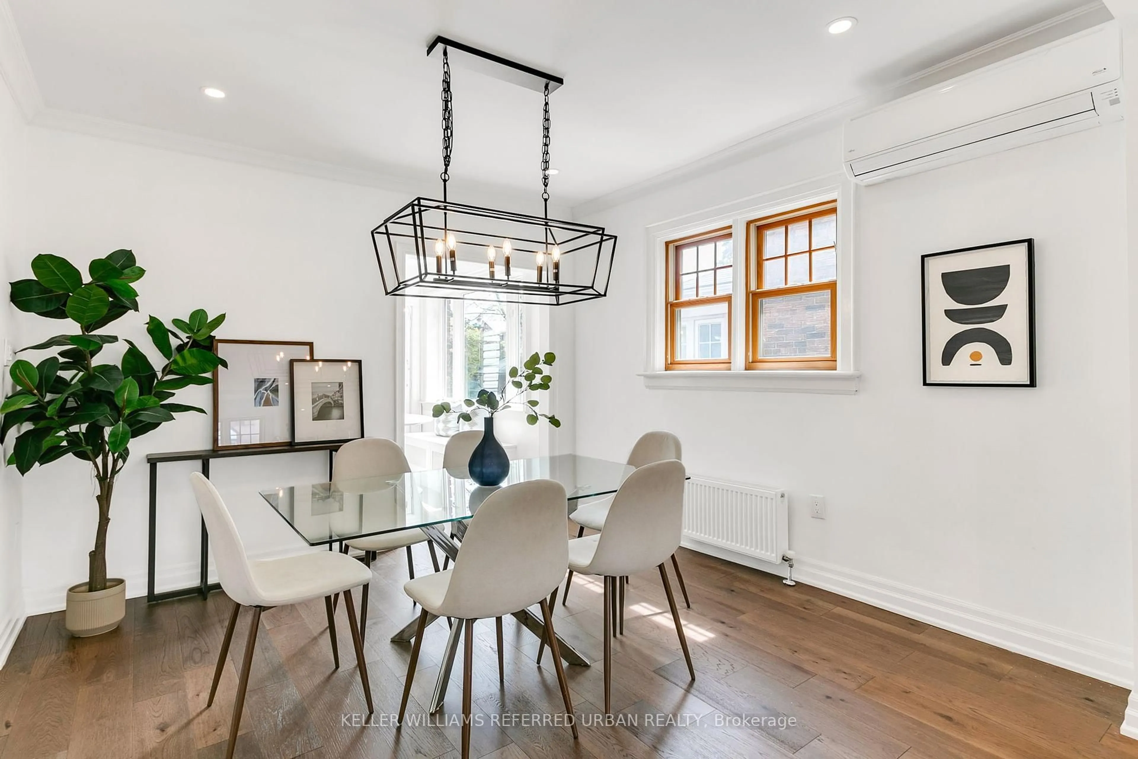 Dining room, wood/laminate floor for 21 Donegall Dr, Toronto Ontario M4G 3G6