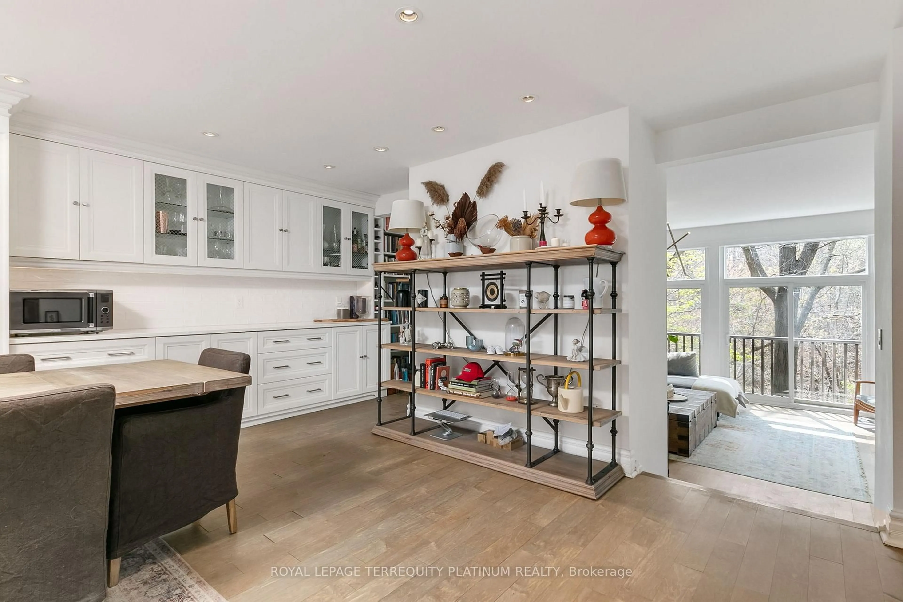 Contemporary kitchen, ceramic/tile floor for 17 Rainbow Creekway N/A, Toronto Ontario M2K 2T9