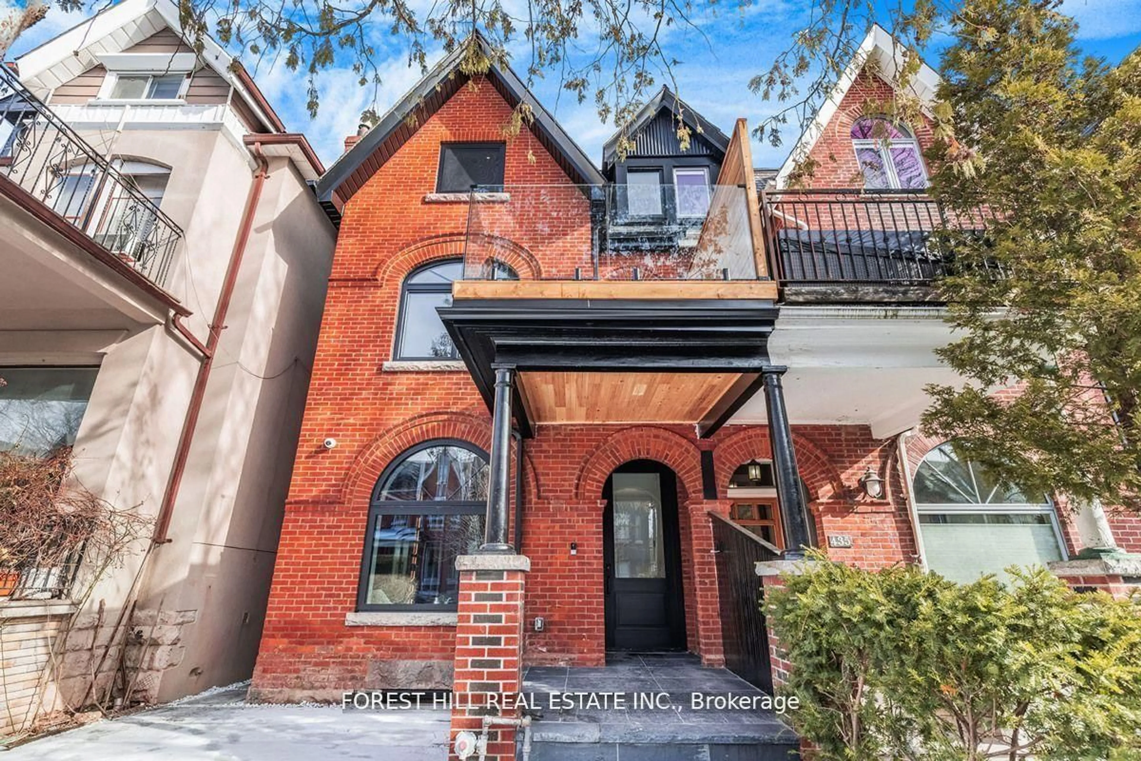 Home with brick exterior material, street for 437 Euclid Ave, Toronto Ontario M6G 2T1