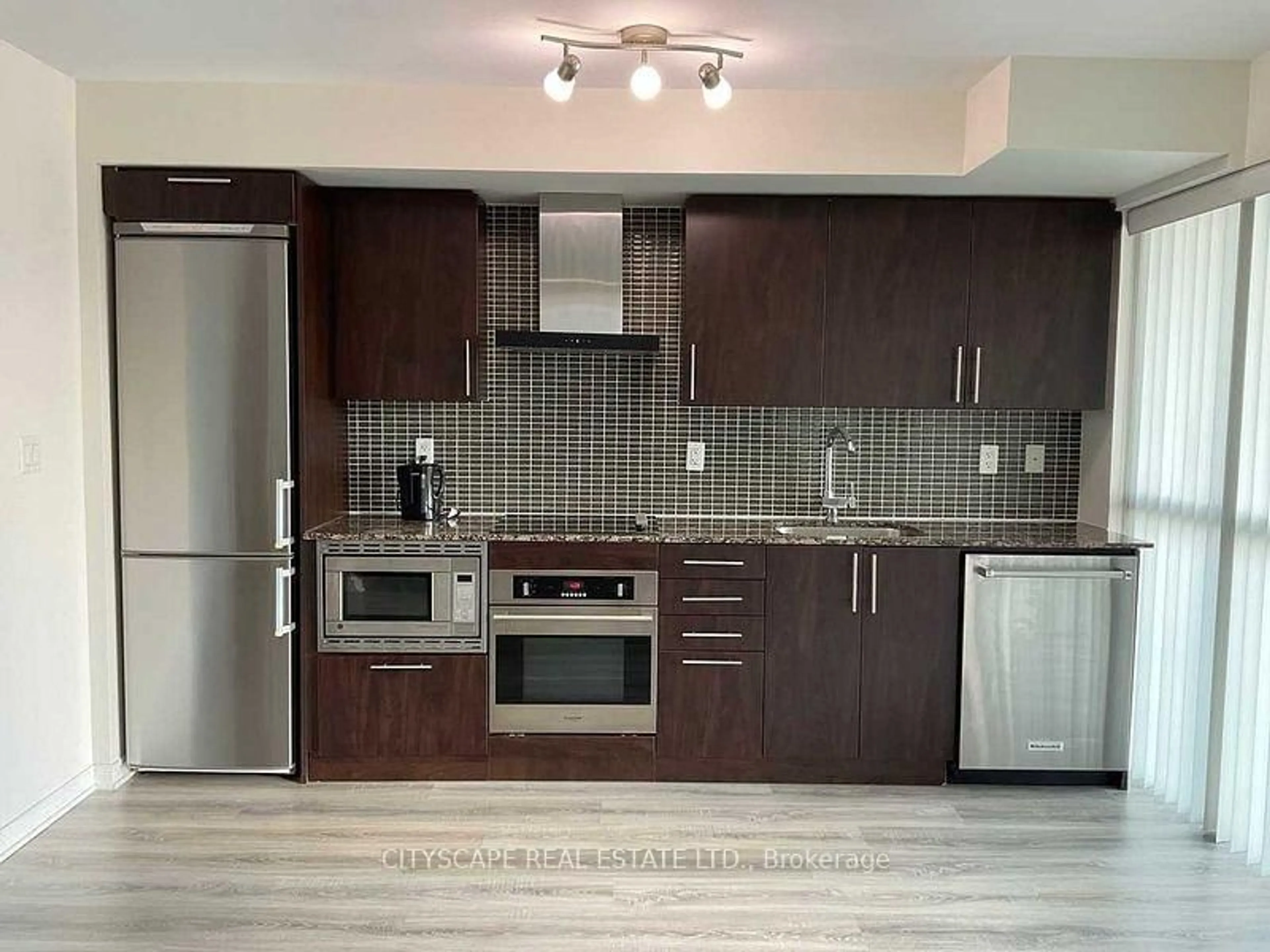 Unknown for 352 Front St #914, Toronto Ontario M5V 0K3